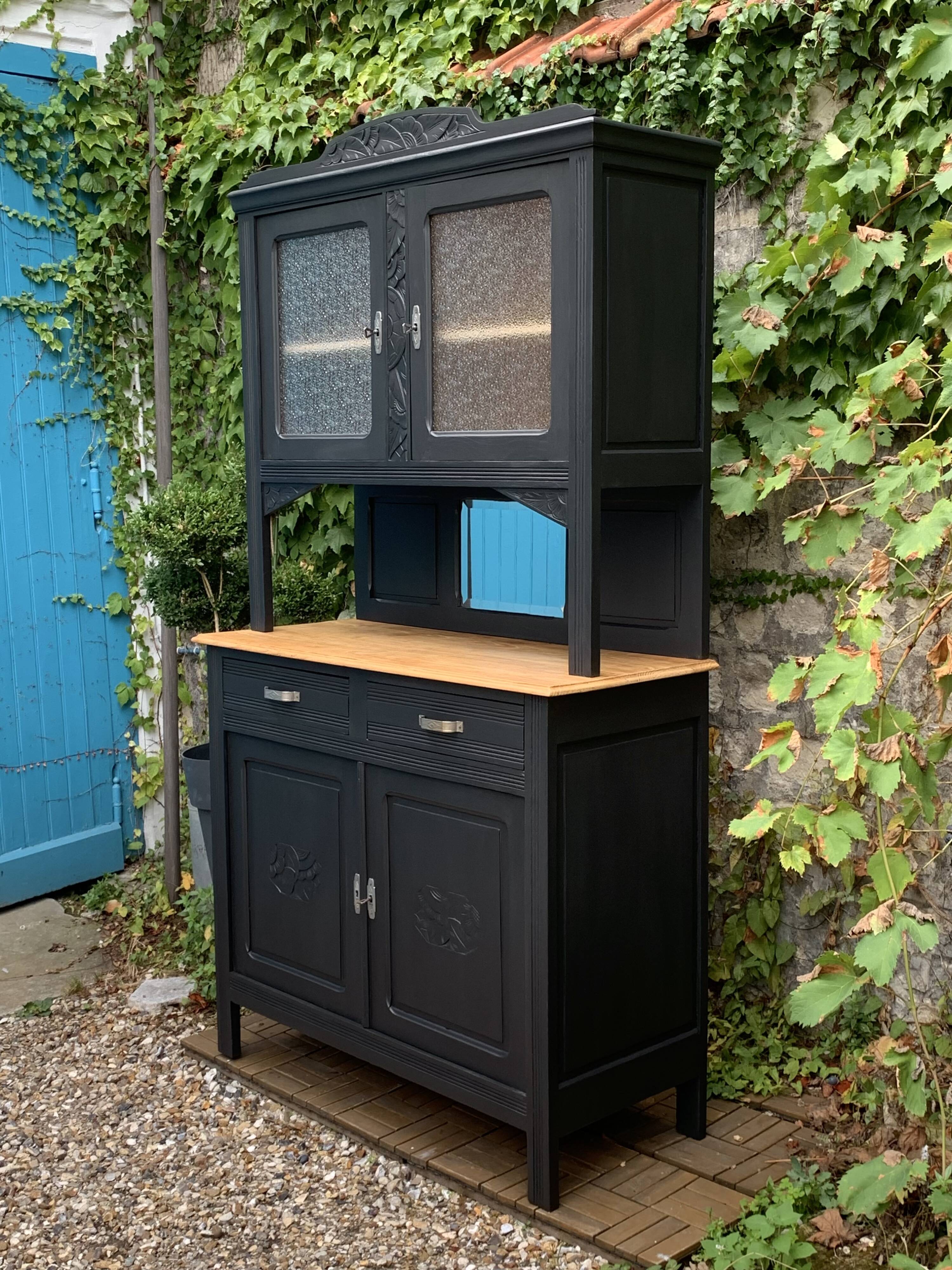 Parisian art deco buffet in solid walnut 1930