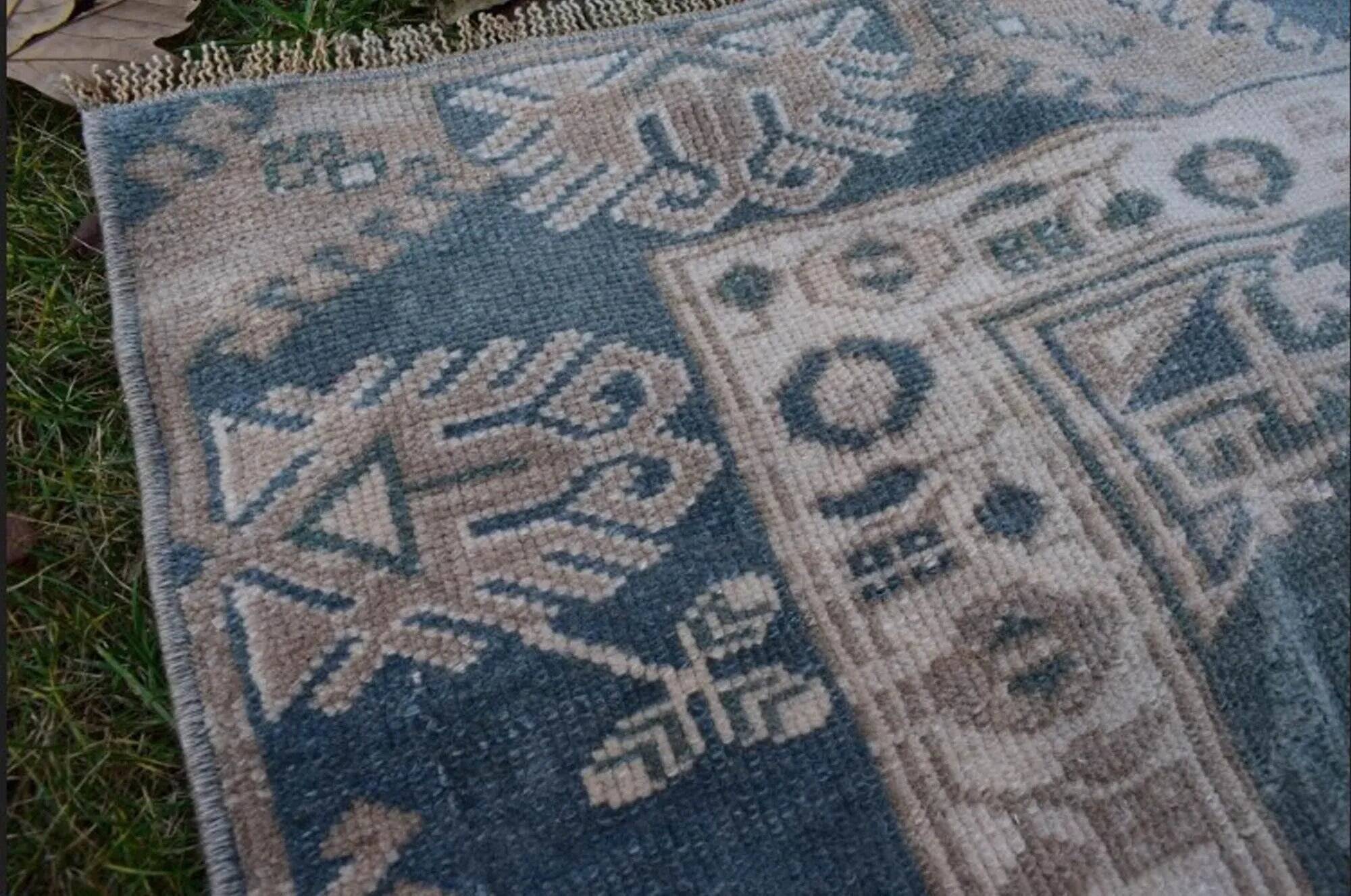 Vintage Turkish Oushak rug 150x275 cm