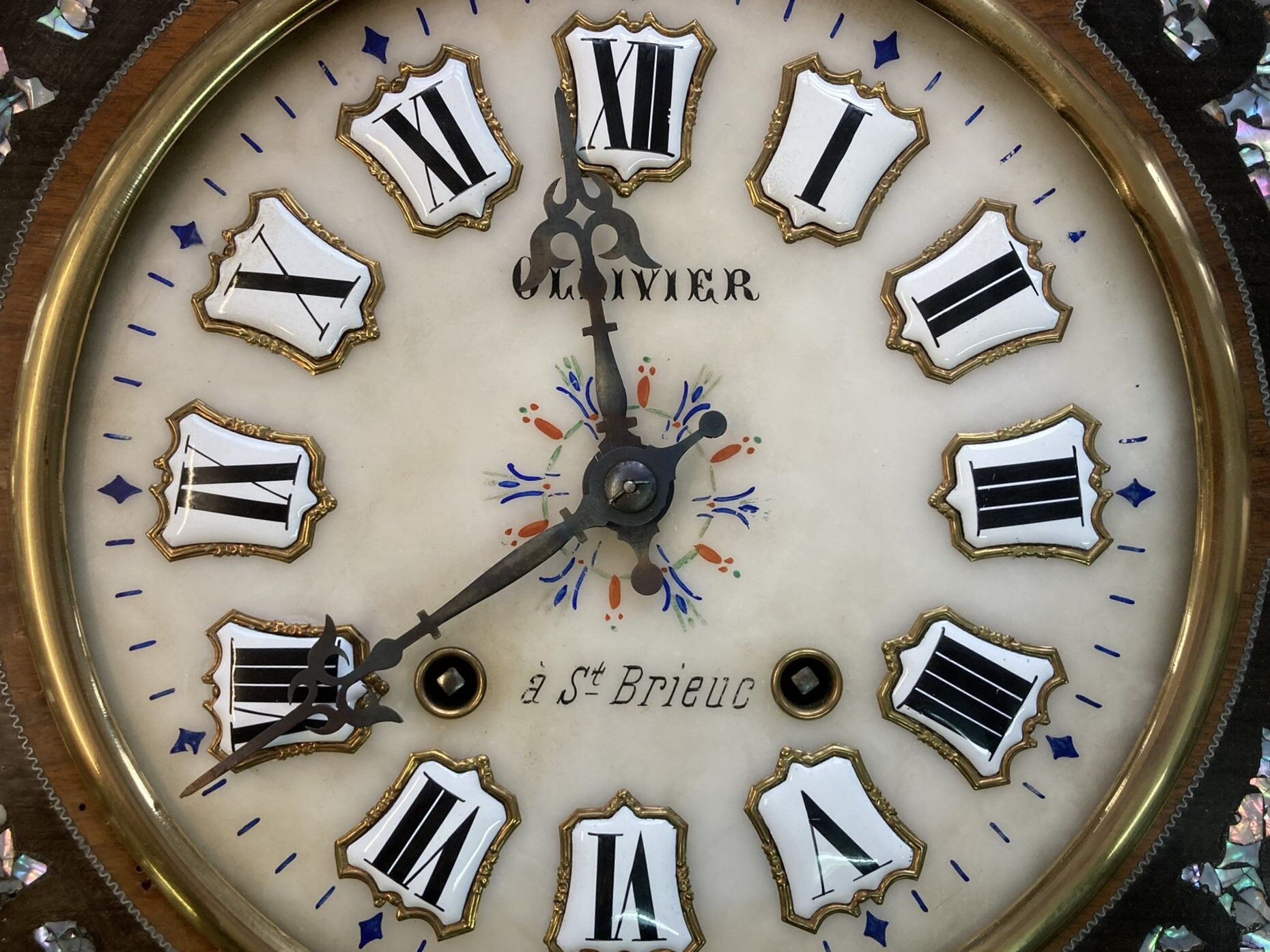 2109731 Clock Bull's eye blackened wood alabaster Napoleon III late nineteenth