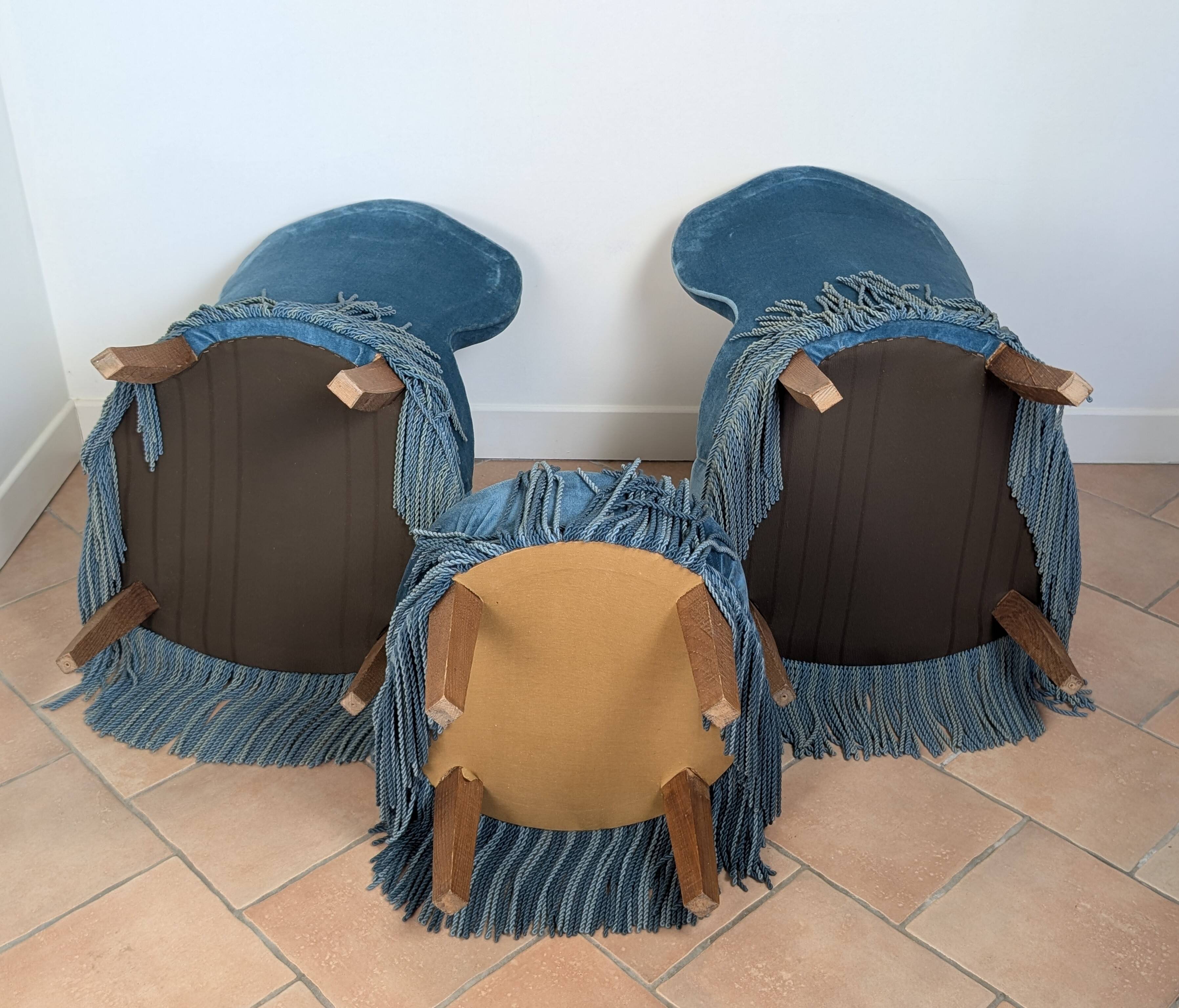Frog chairs and pouffe