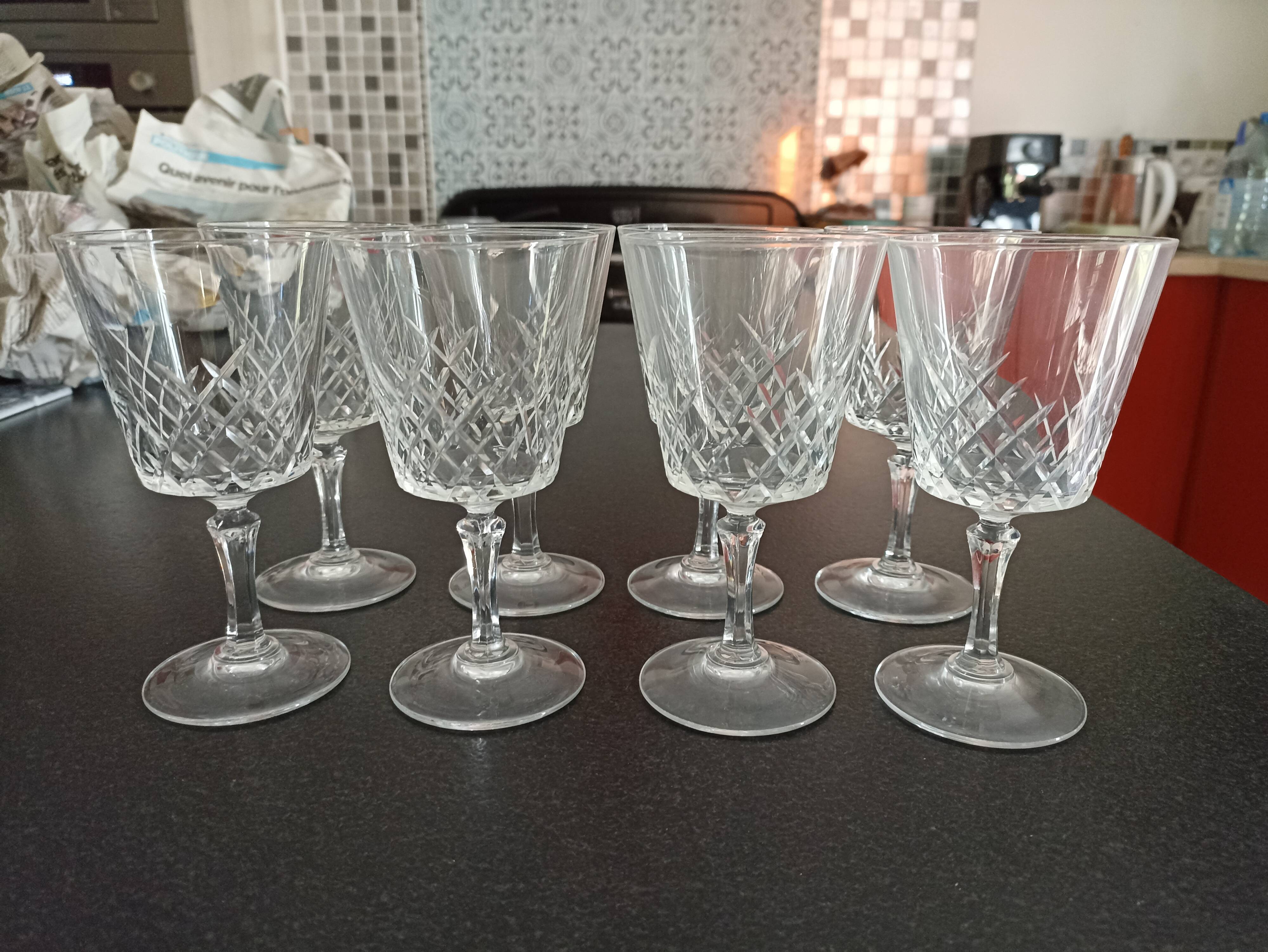 Set of 8 crystal wine glasses