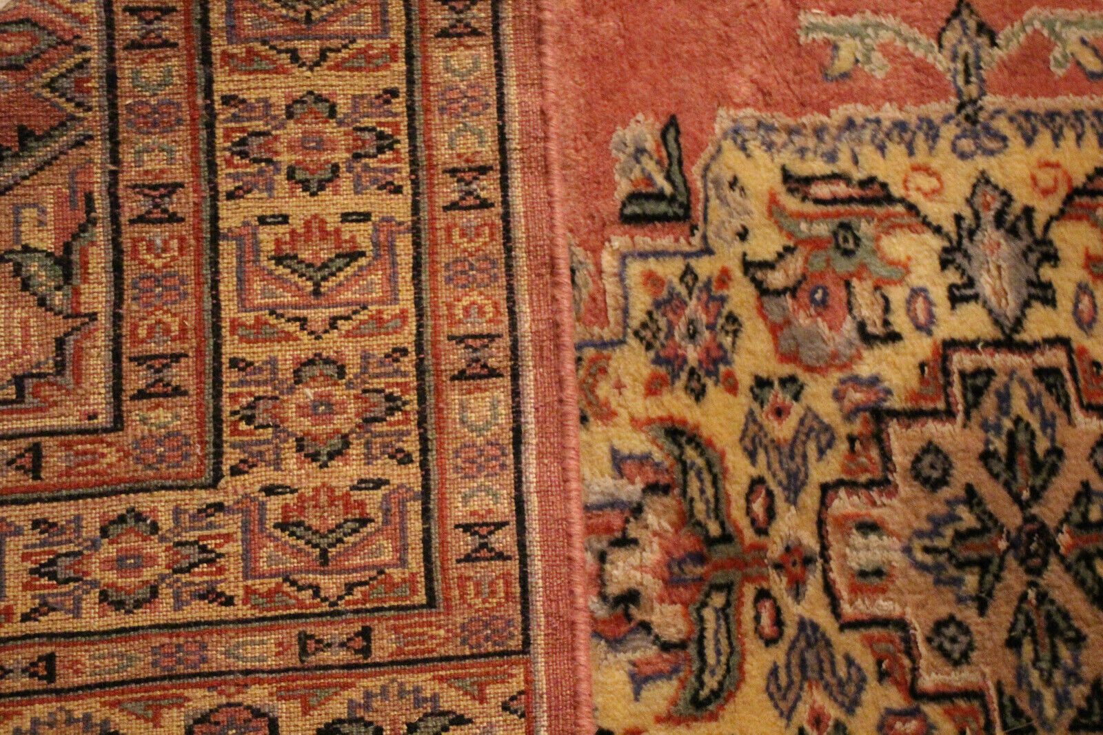 Oriental carpets in wool and silk entirely handmade