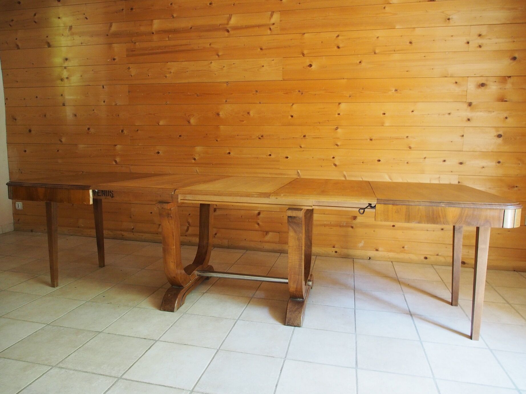 Dining table with 1930 extensions