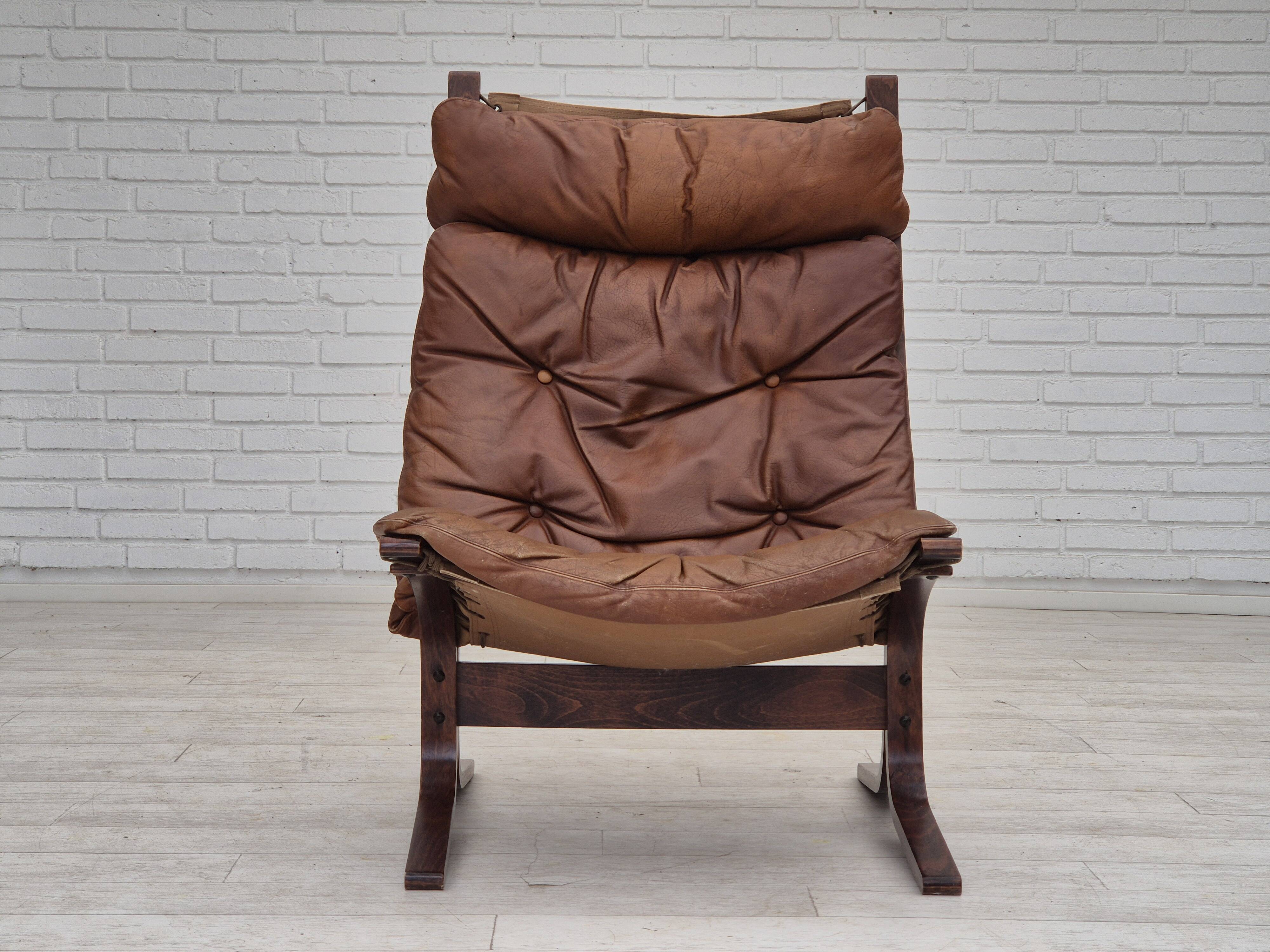 1970s, Norwegian design by Ingmar Relling, model "Siesta" for Westnofa, original condition.