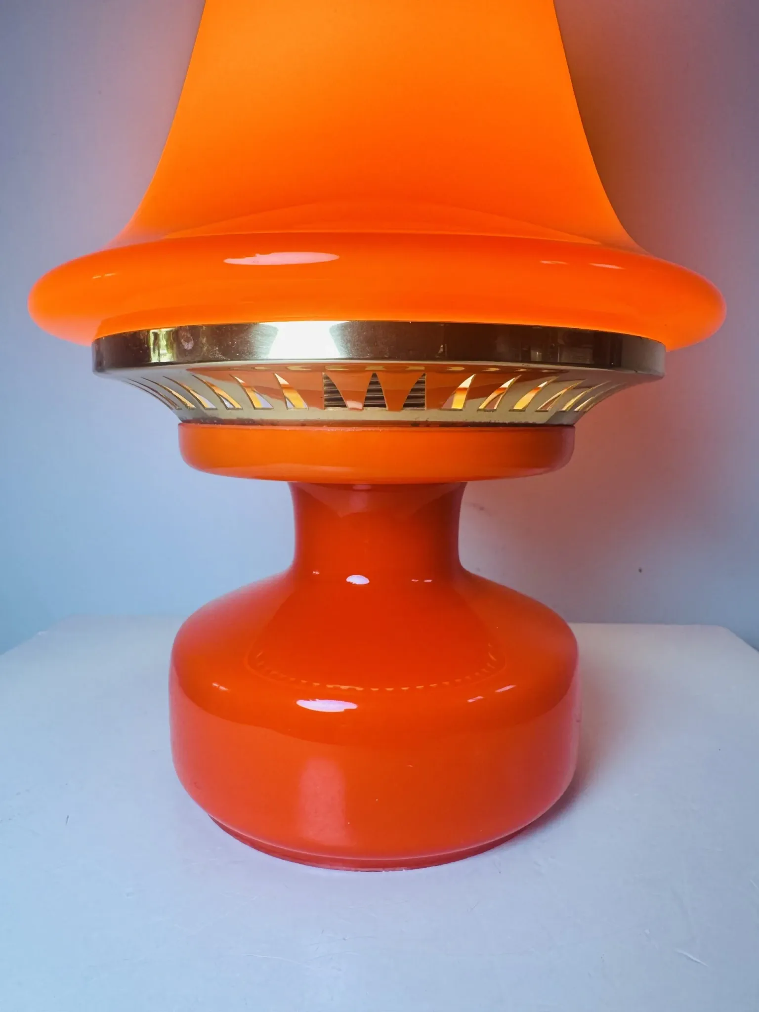 Table lamp in glass B-124 by Hans-Agne Jakobsson for Markaryd Ab, Sweden, 1960s.