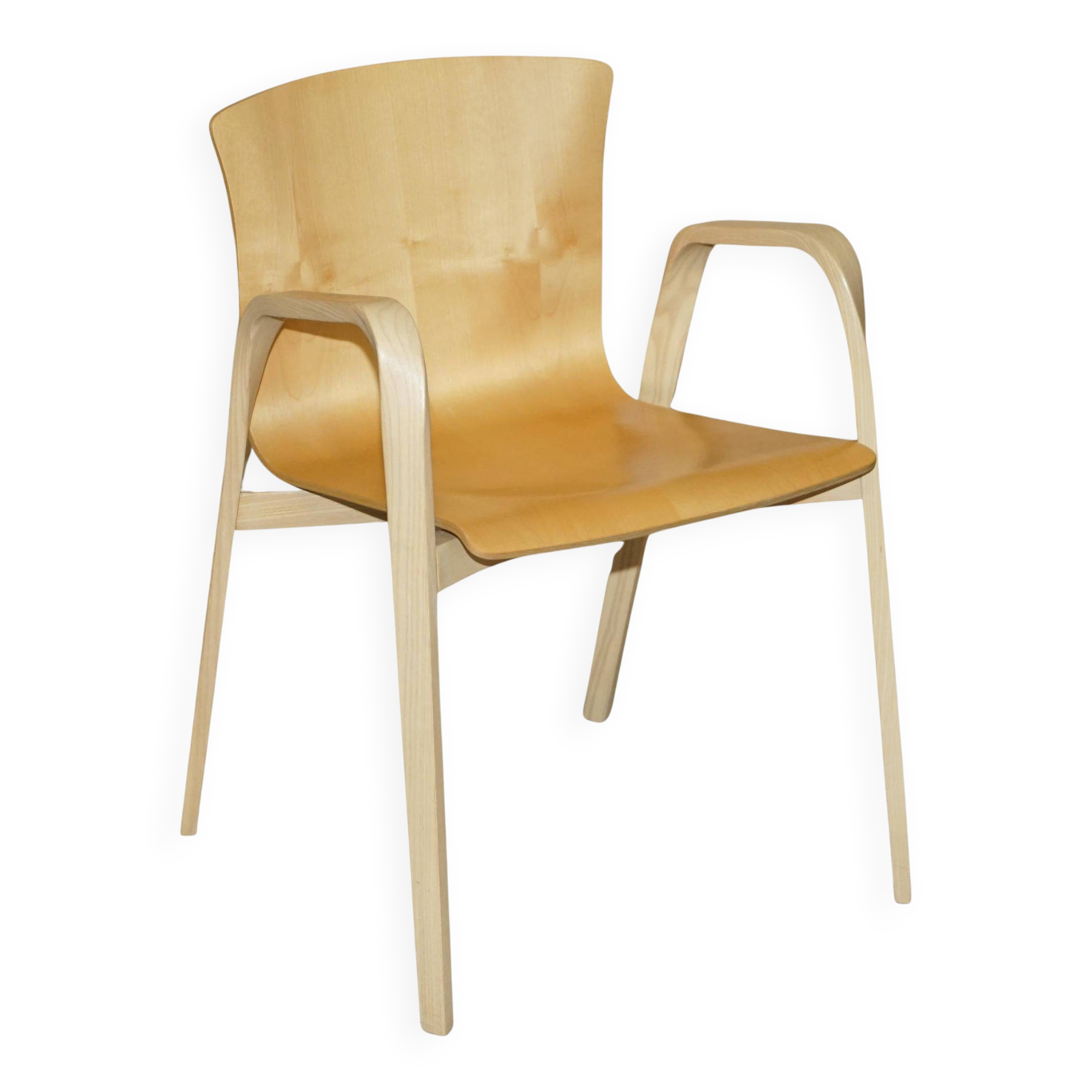 Cirene 03 office chair designed by Vico Magistretti for De Padova