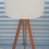 Retro tripod floor lamp with lampshade