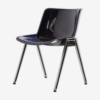 Modus SM 203 stackable plastic chair by Osvaldo Borsani for Tecno