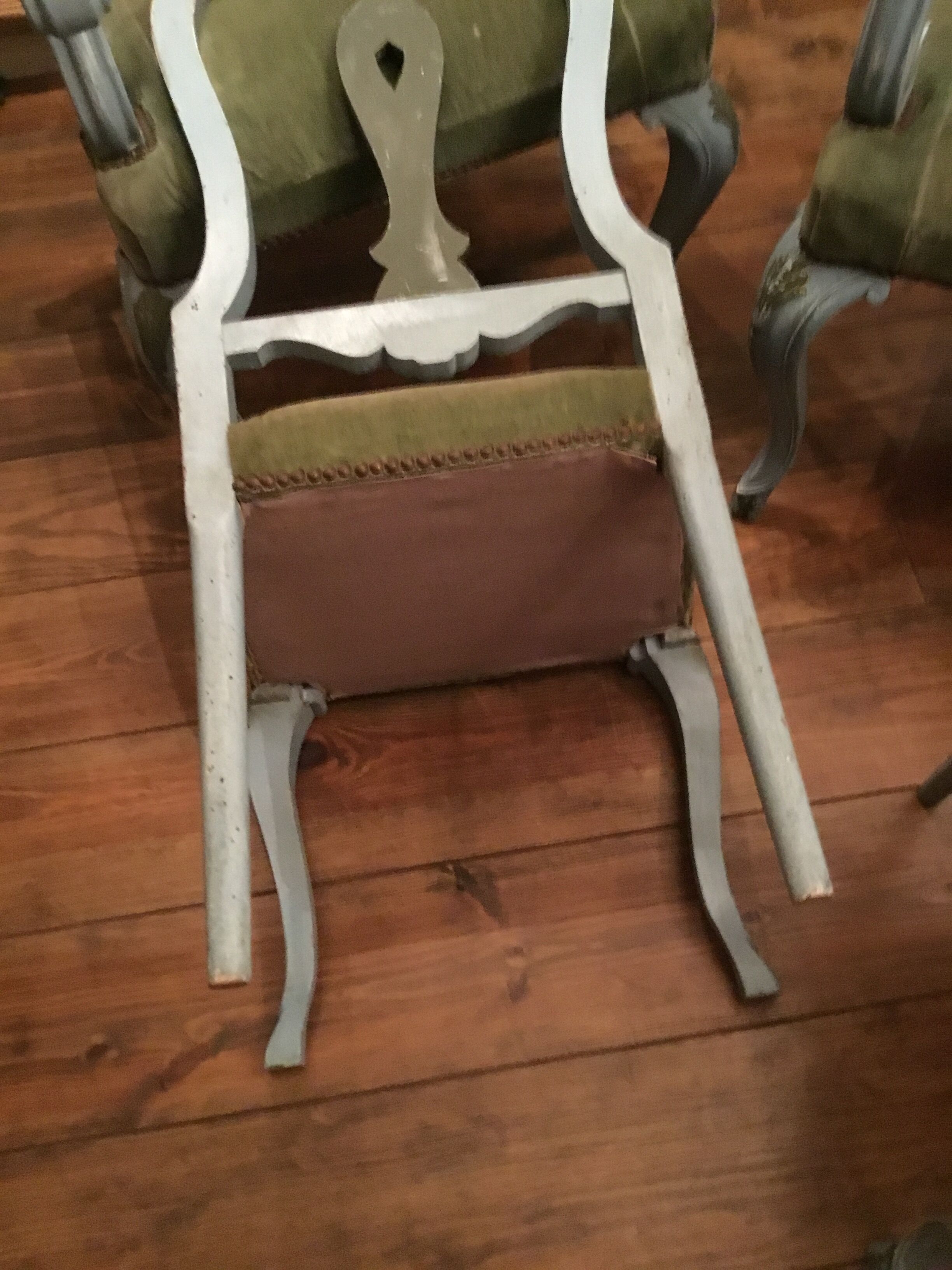 Set of 4 chairs in patinated wood Italian baroque style