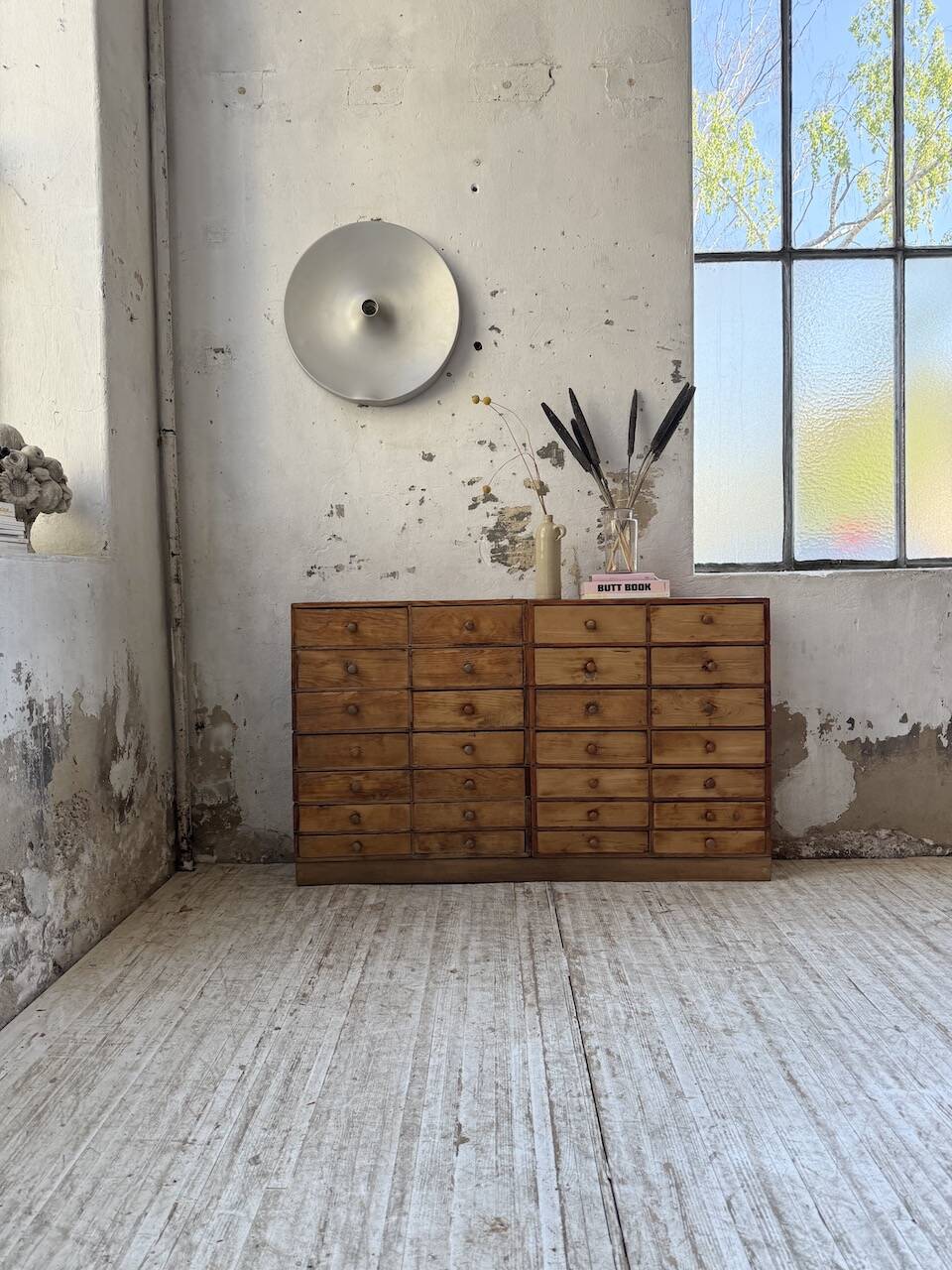 Trade furniture