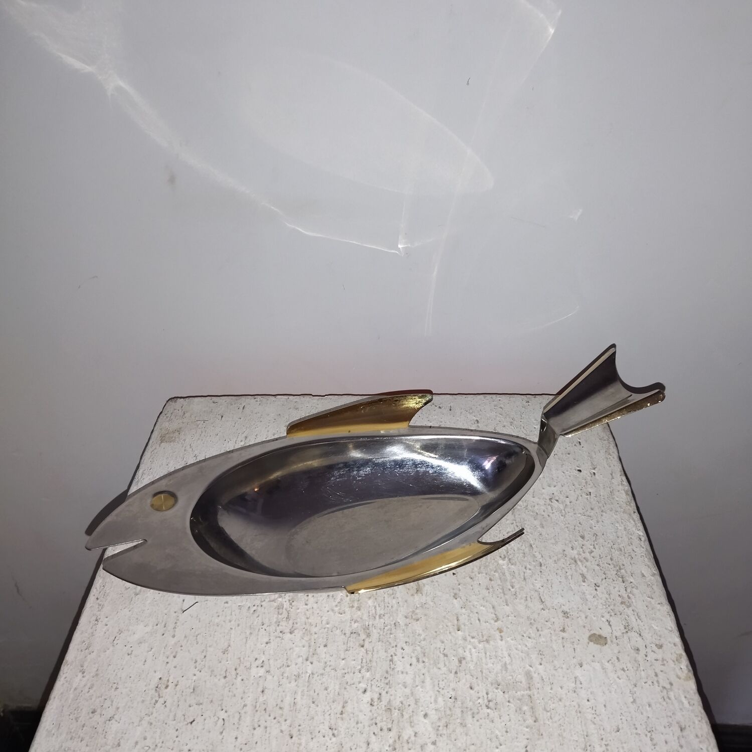 Design stainless steel cut Piazza Italy