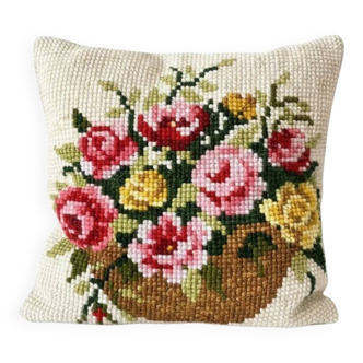 Coussin carré ancien en crochet fait main à décor floral  c