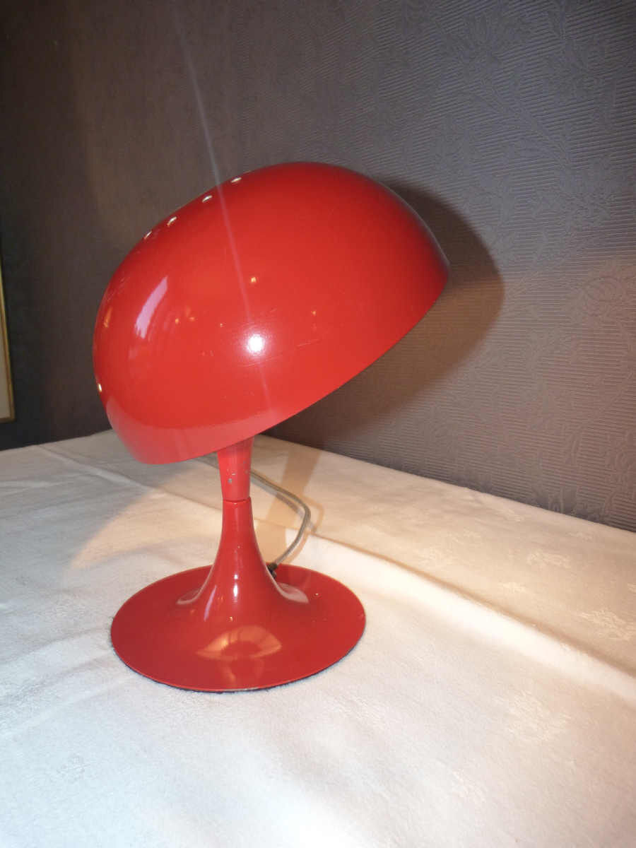 Lampe rouge vintage