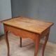 Table d'appoint d'époque Louis XV