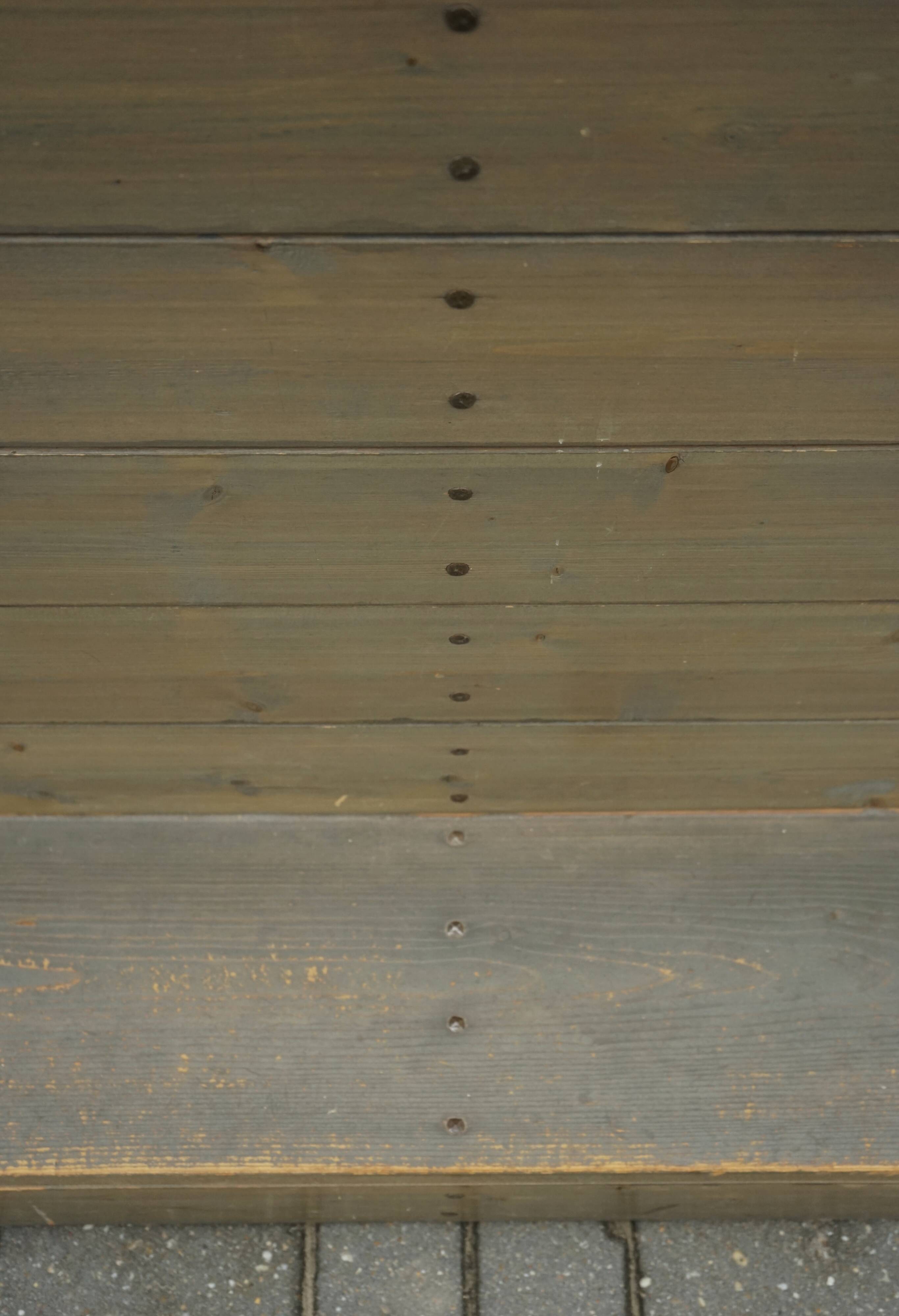 Banc d'école Bossche par Dom Hans van der Laan, 1964