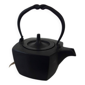 Japanese cast iron teapot Oigen