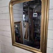 Miroir style Louis Philippe doré,  100×74cm