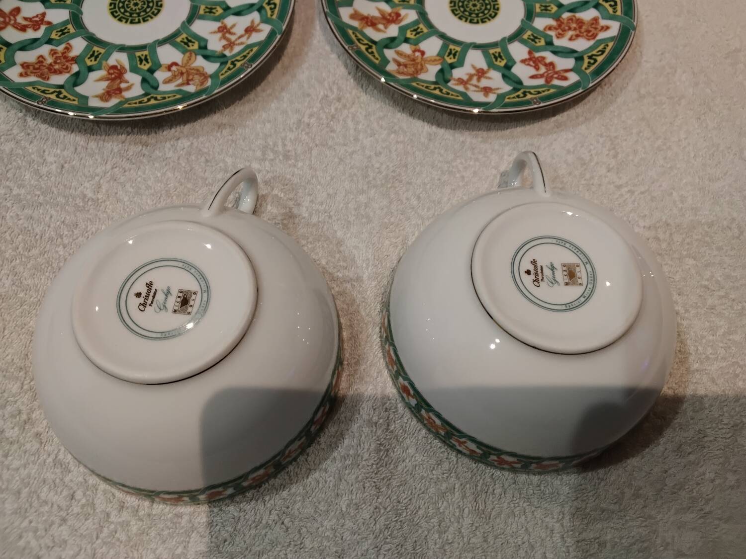 2 breakfast cups, 2 saucers, porcelain Christofle Oceana green.