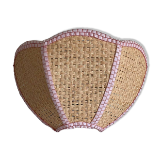 Applique fleur en raphia et tissus couleur rose