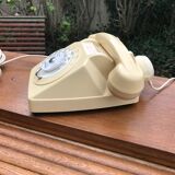 Retro dial phone