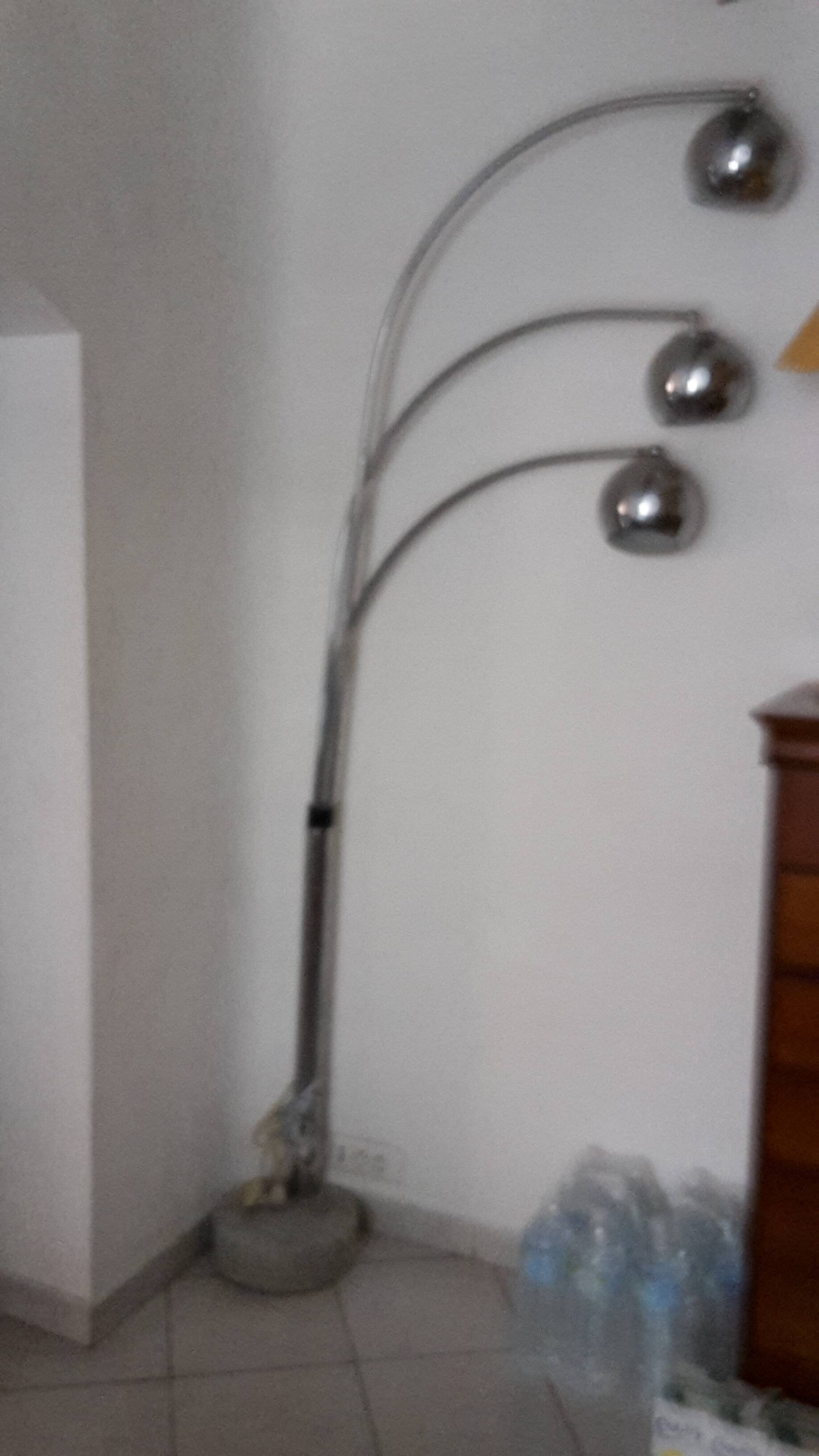 1970s lily-of-the-valley floor lamp, GOFFREDO REGGIANI