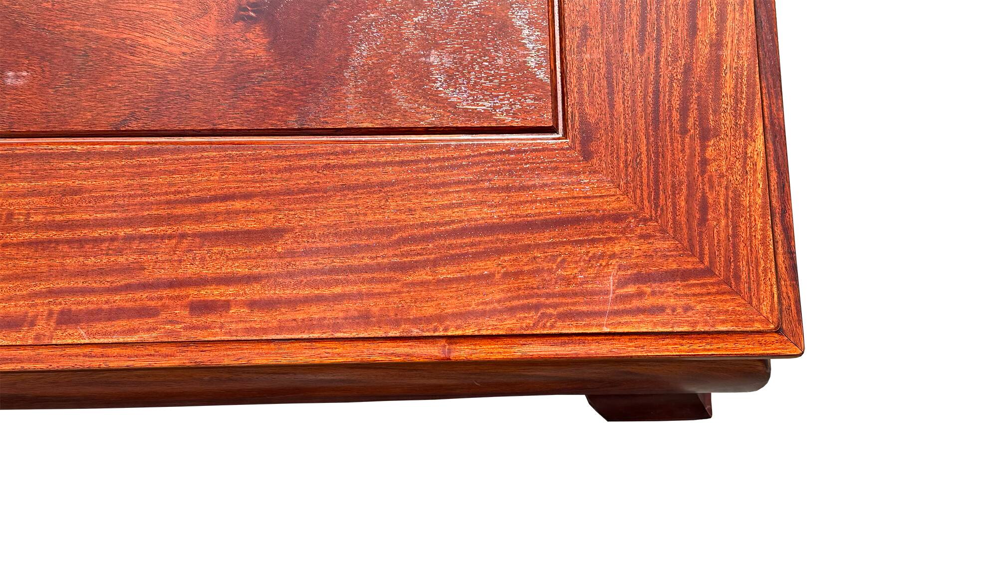 table in natural varnished quince wood