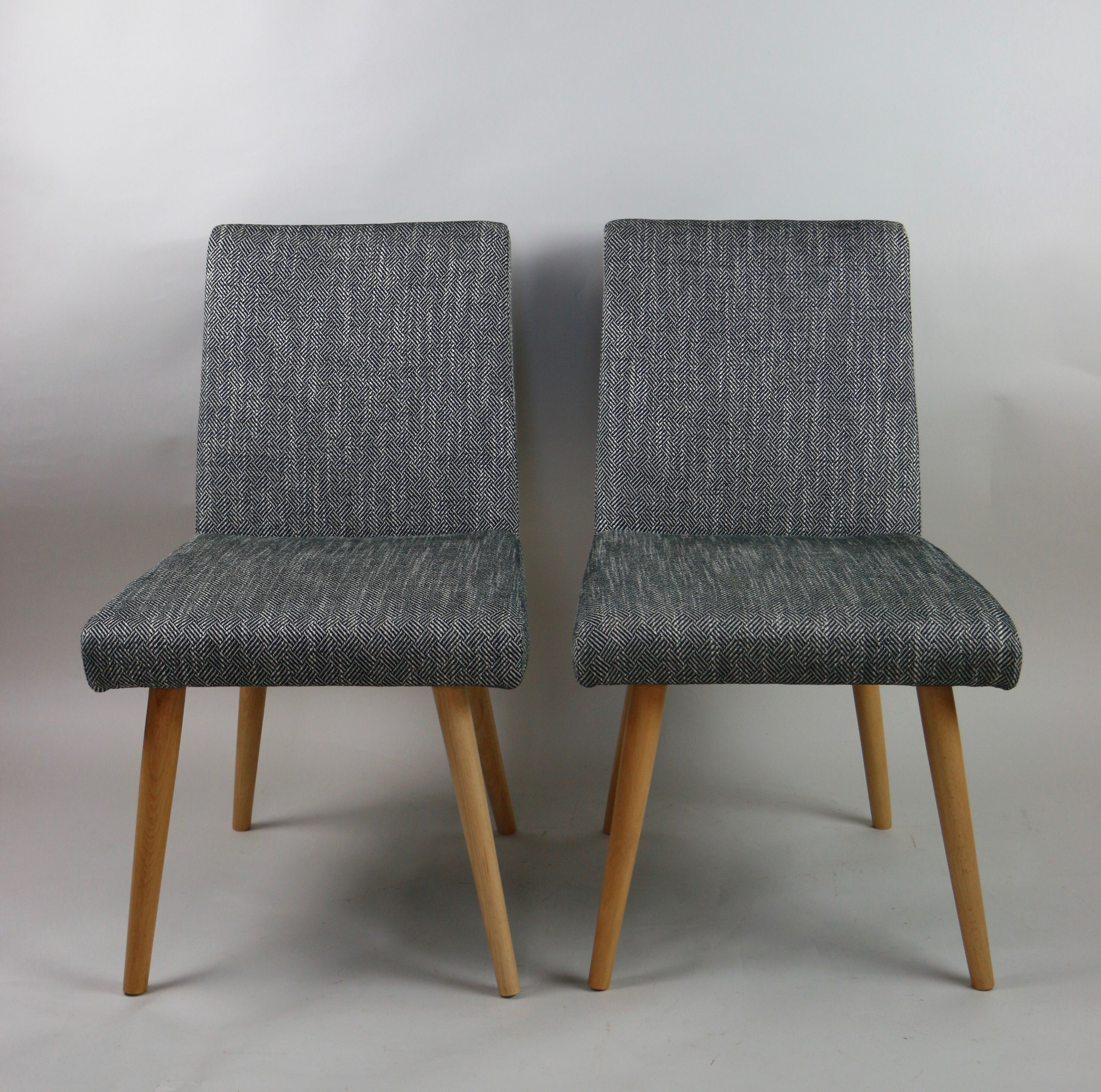 Ensemble de chaises vintage noir et blanc  1970