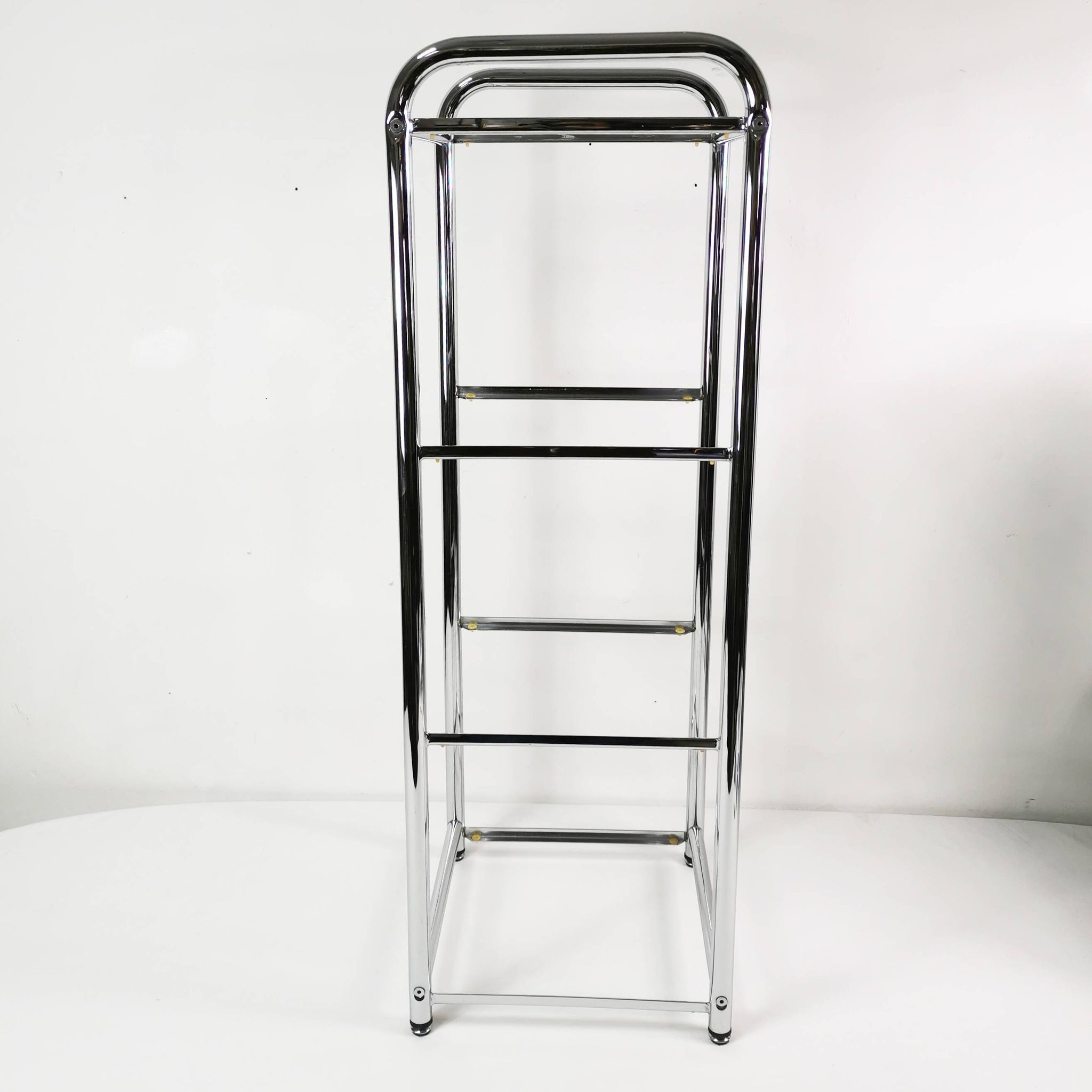 Étagère Bauhaus, Italie années 1980.