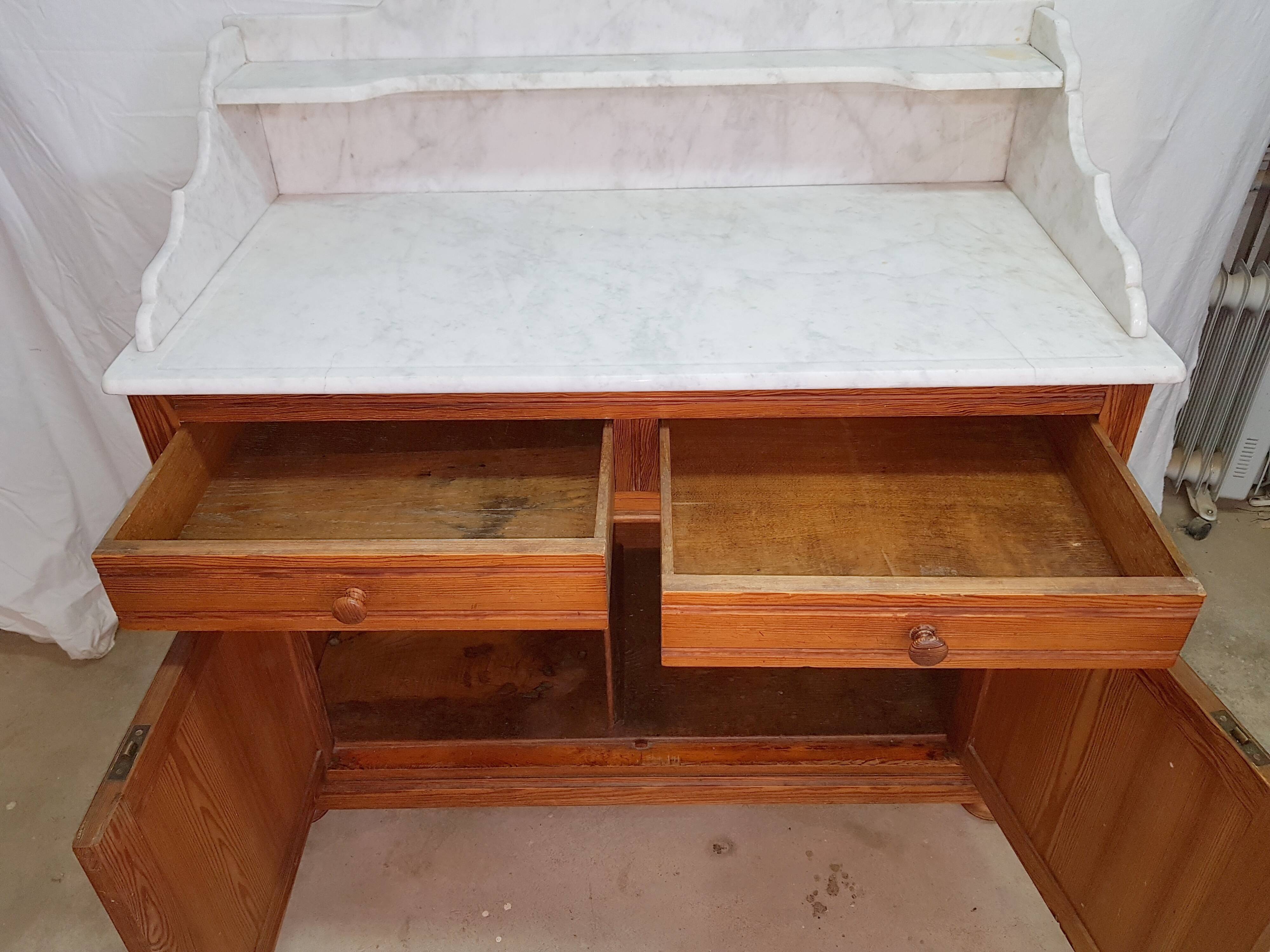Toilet pitch pine furniture