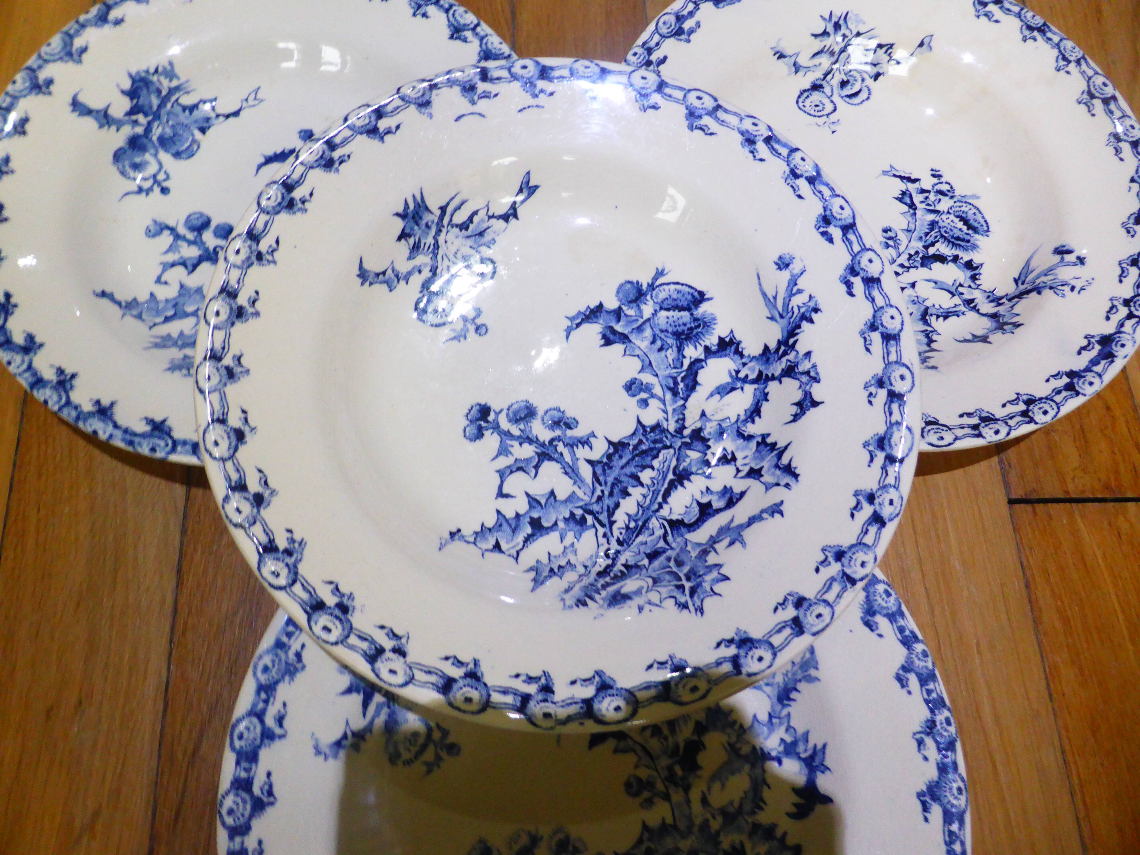 4 Gien Chardons soup plates (9)