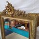Miroir doré mouluré classique, années 50
