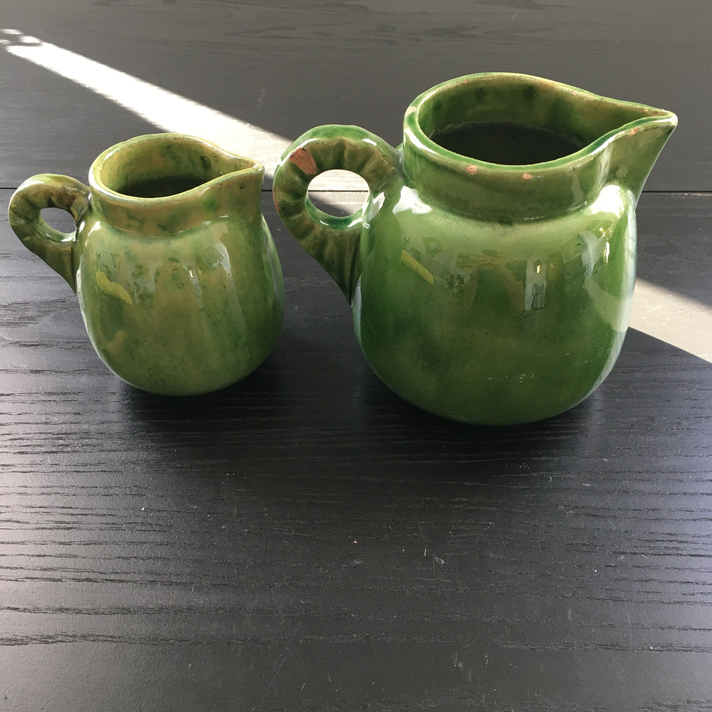 Paire de pichets provençaux