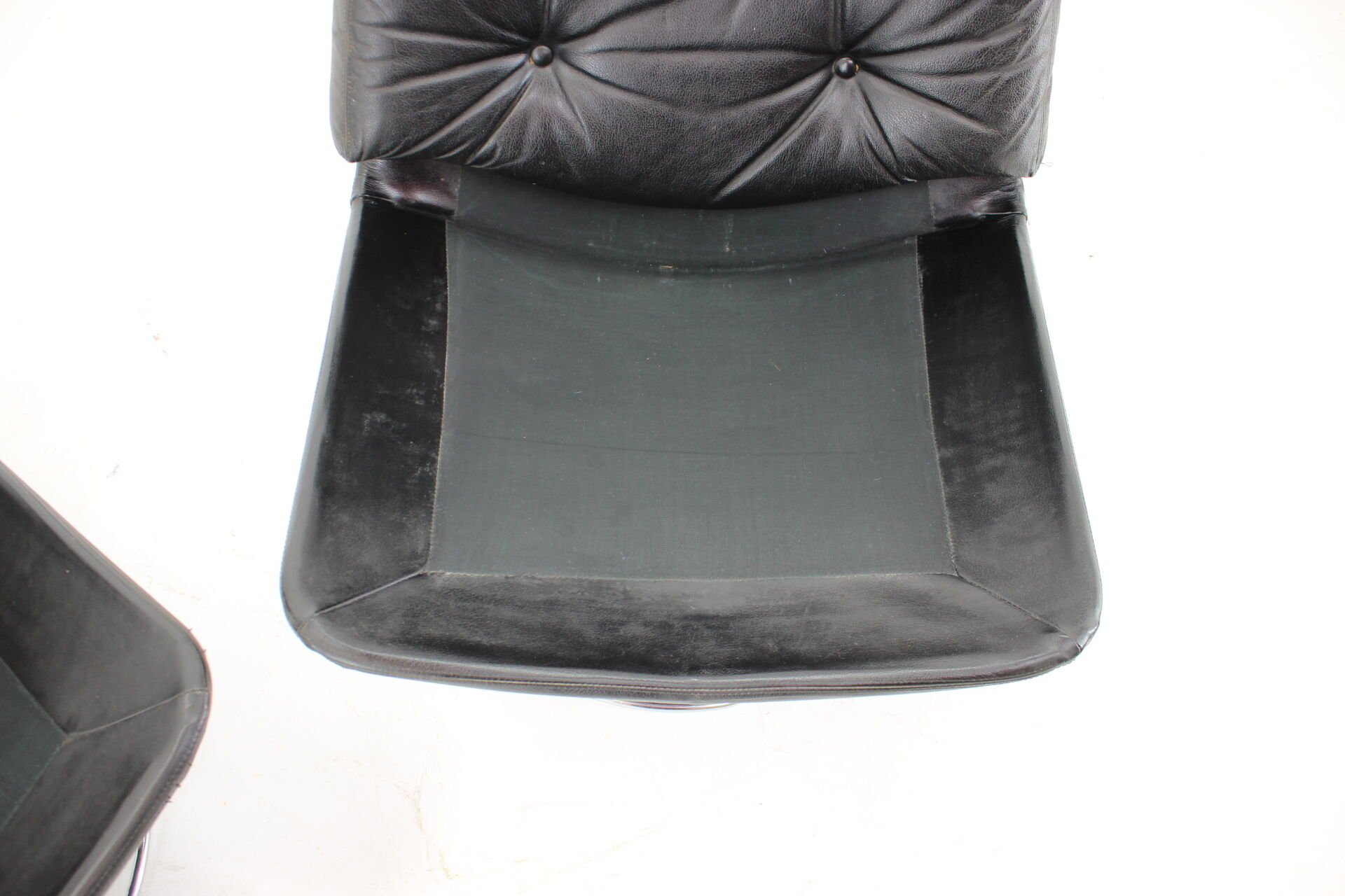 1970s pair of peem leather lounge chairs, finland