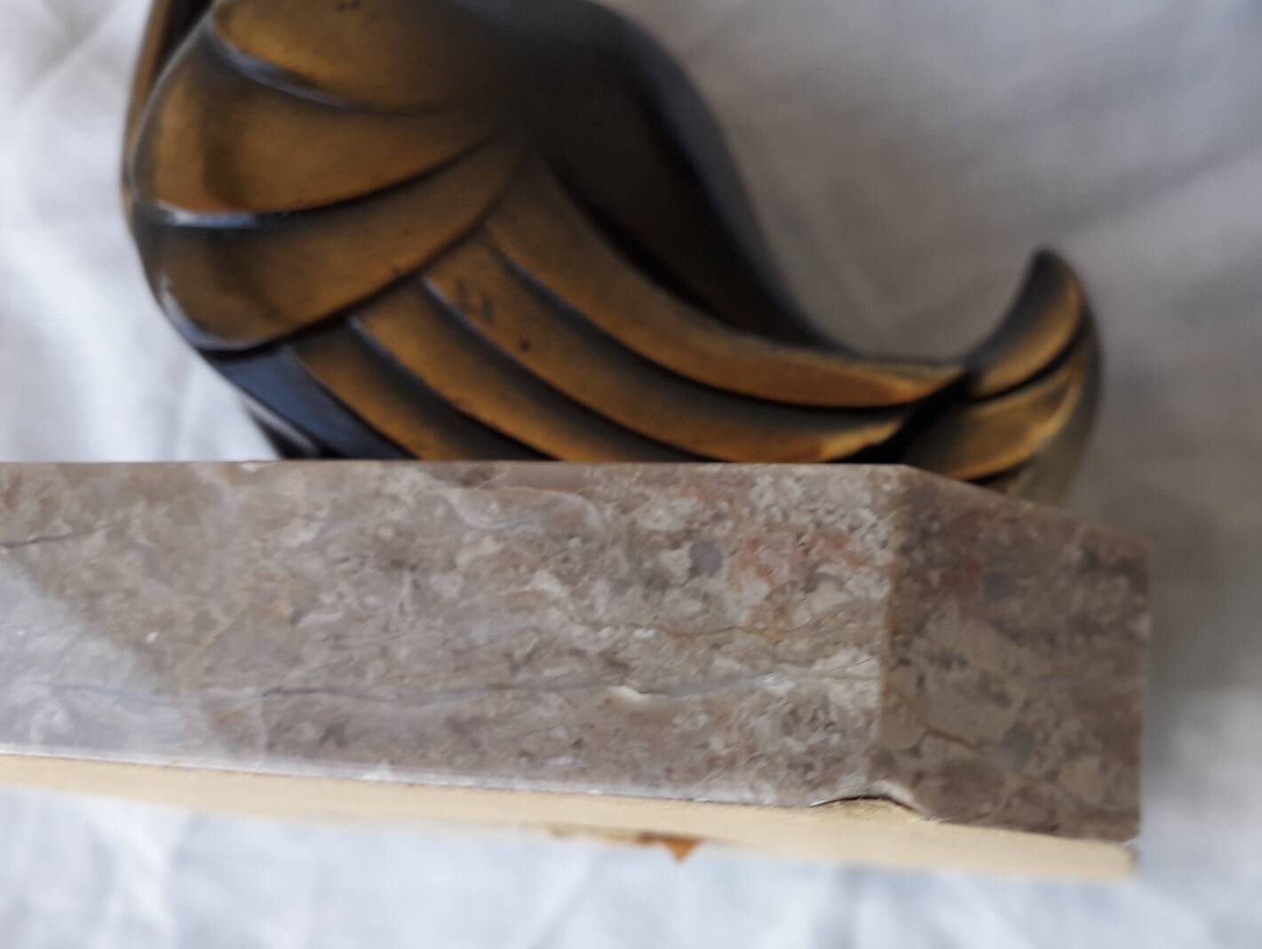 Pelican bookends Franjou