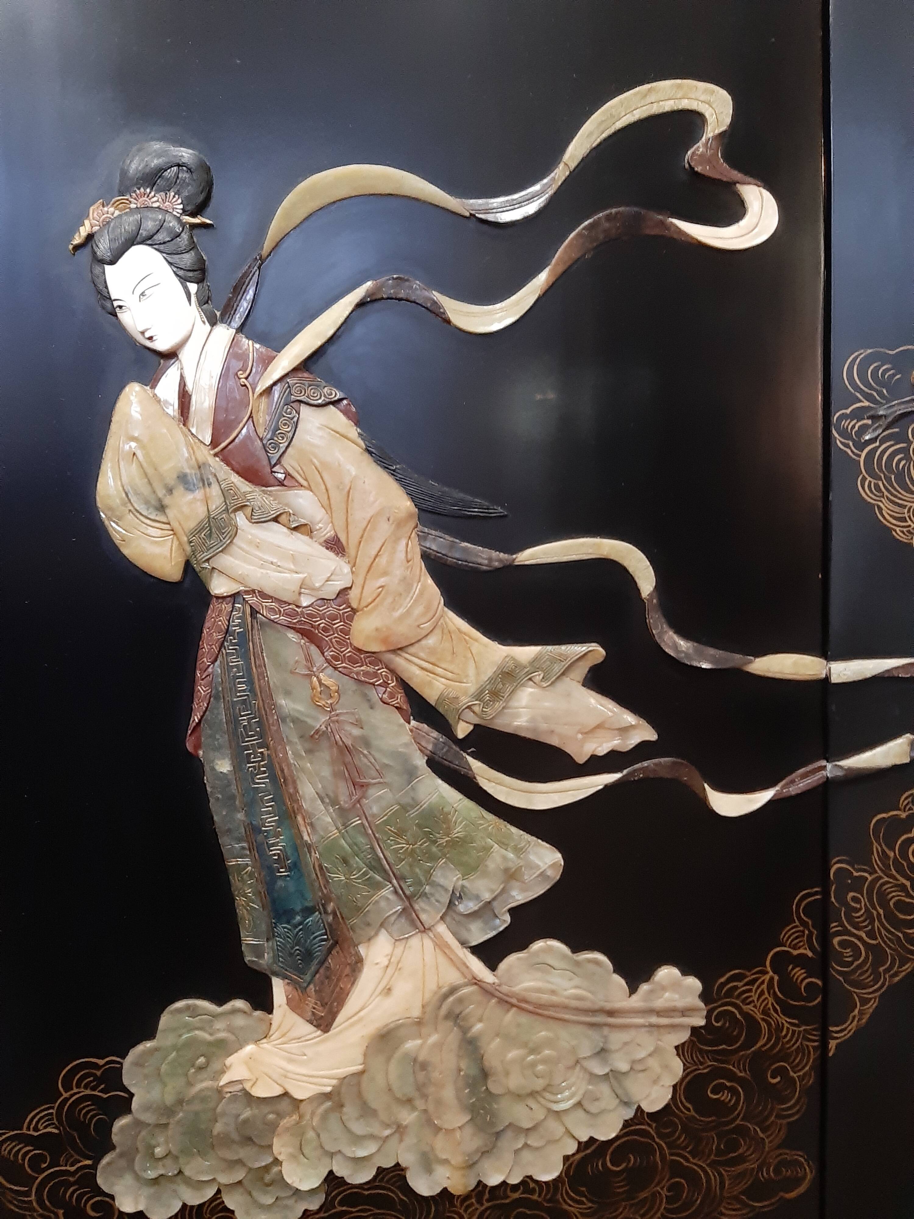 Chinese screen laqué wood and stone marquetry