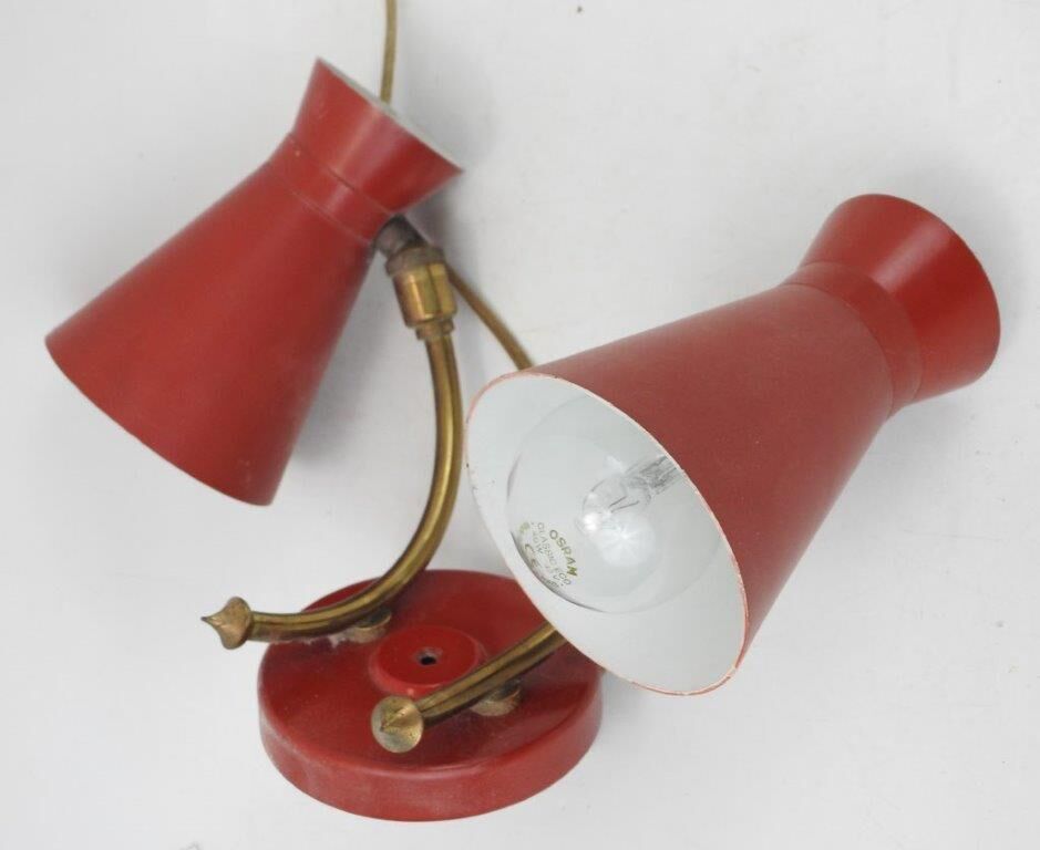Applique "diabolo" articulée à deux lumières en tôle laqué rouge