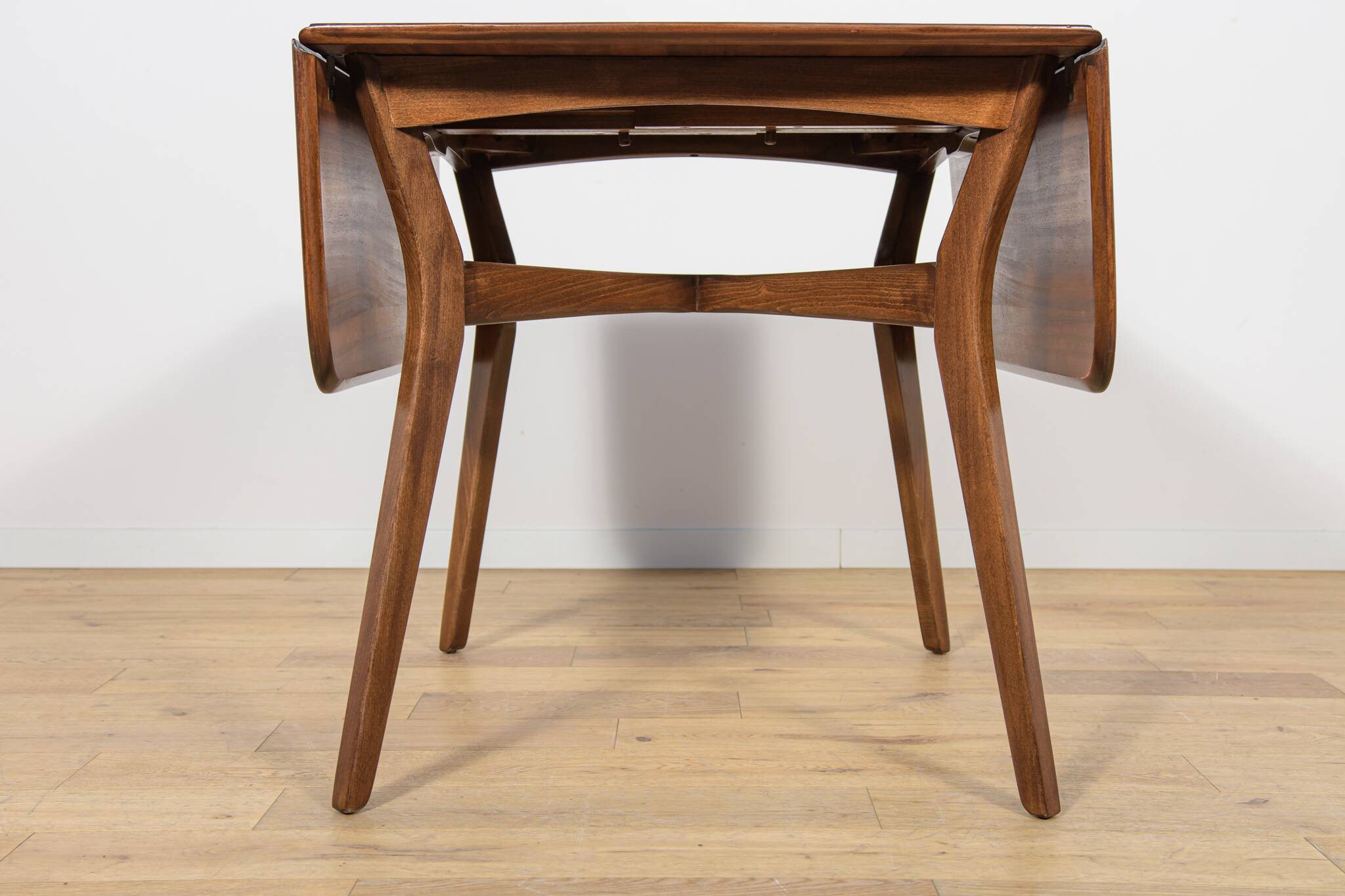 Table à manger papillon des années 50 de G-Plan, Royaume-Uni.
