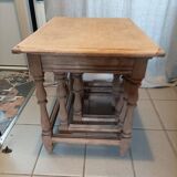 Air-glued solid wood nesting table