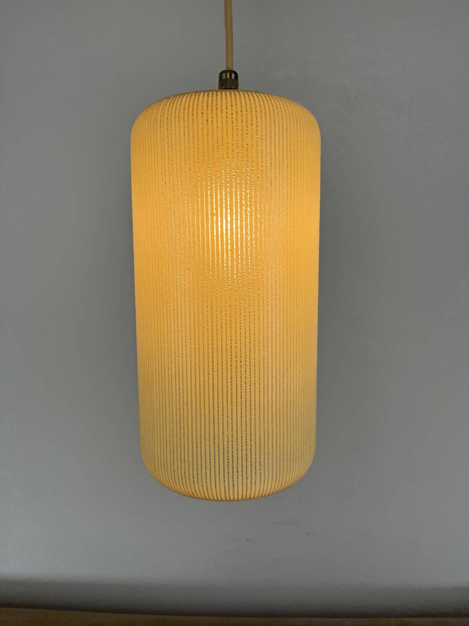 Suspension opaline vintage années 50