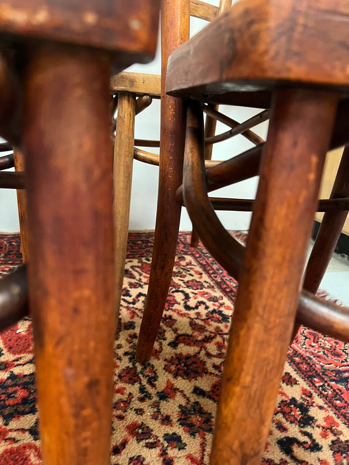 6 anciennes chaises bistrot
