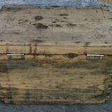 Tools box/antique nails years ago 30/40