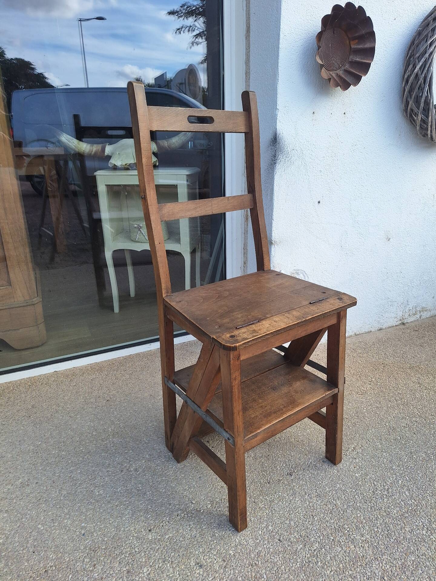 Chaise escabeau 