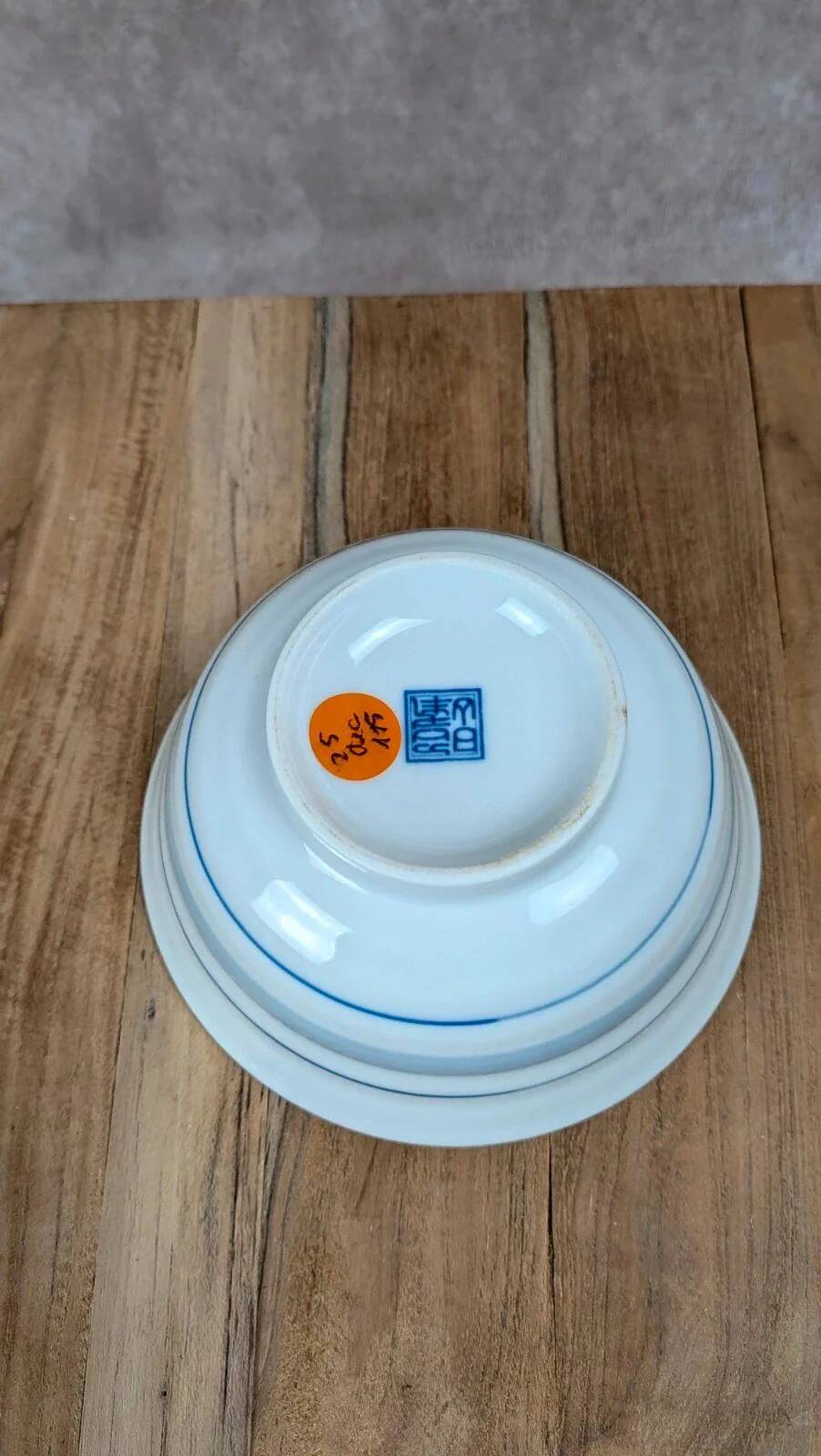 Small Asian bowl with blue floral decoration – Porcelain
