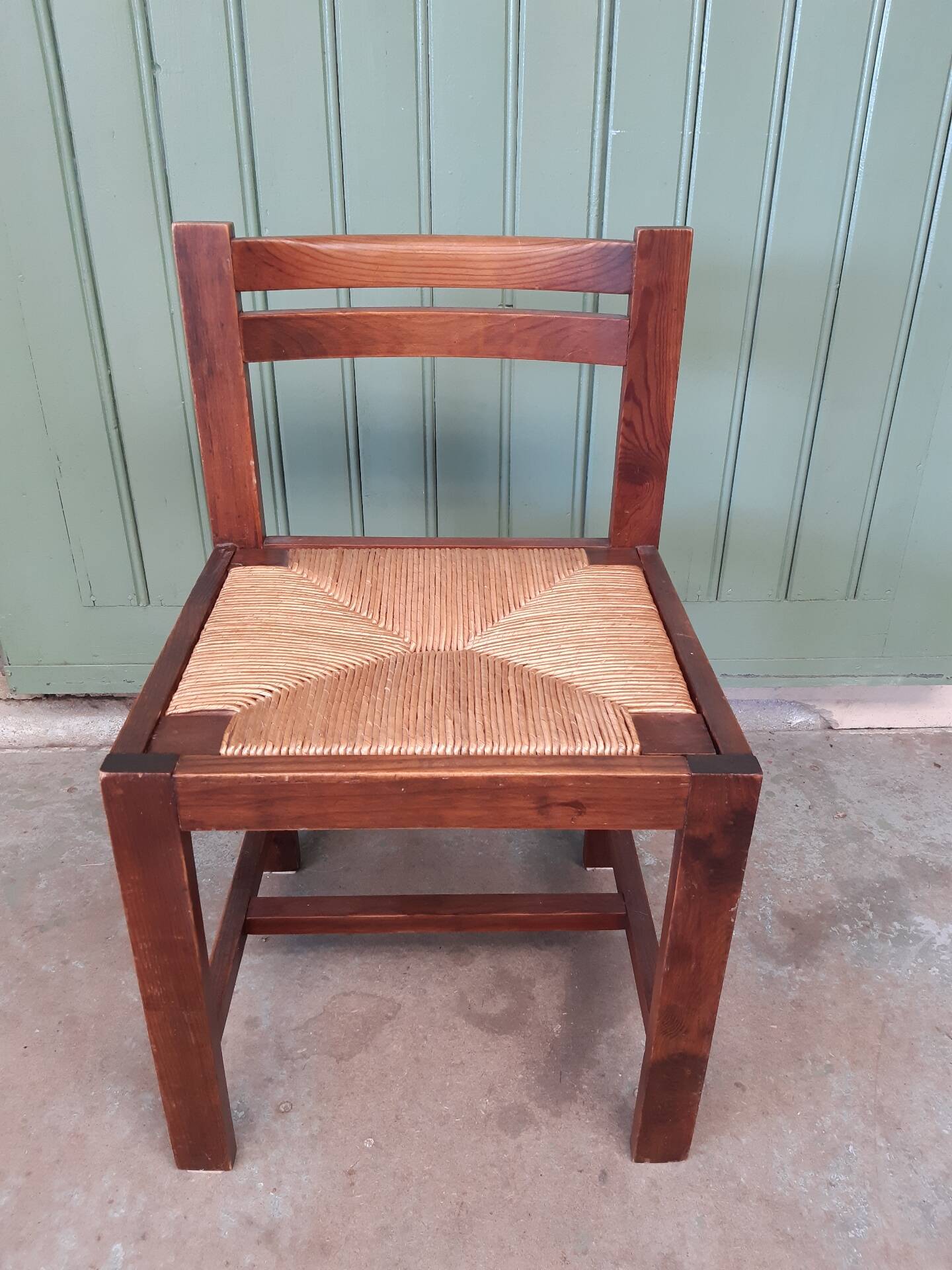 4 straw chairs.