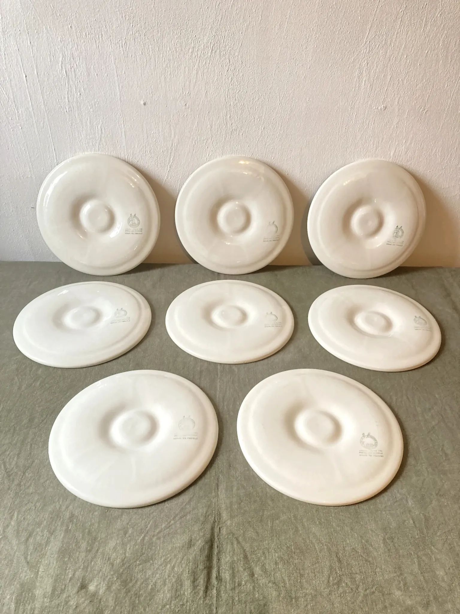 Oyster service Moulin des Loups – 8 plates and 2 dishes, 1970s