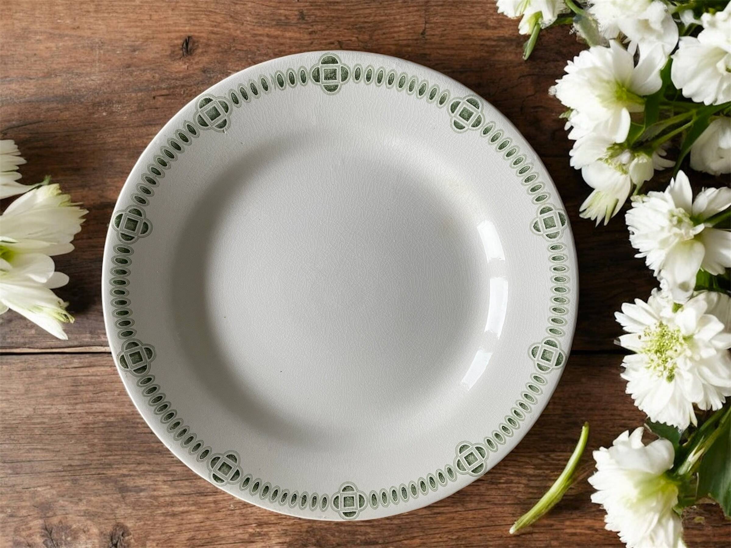 Antique mignardise dish in Creil & Montereau faience