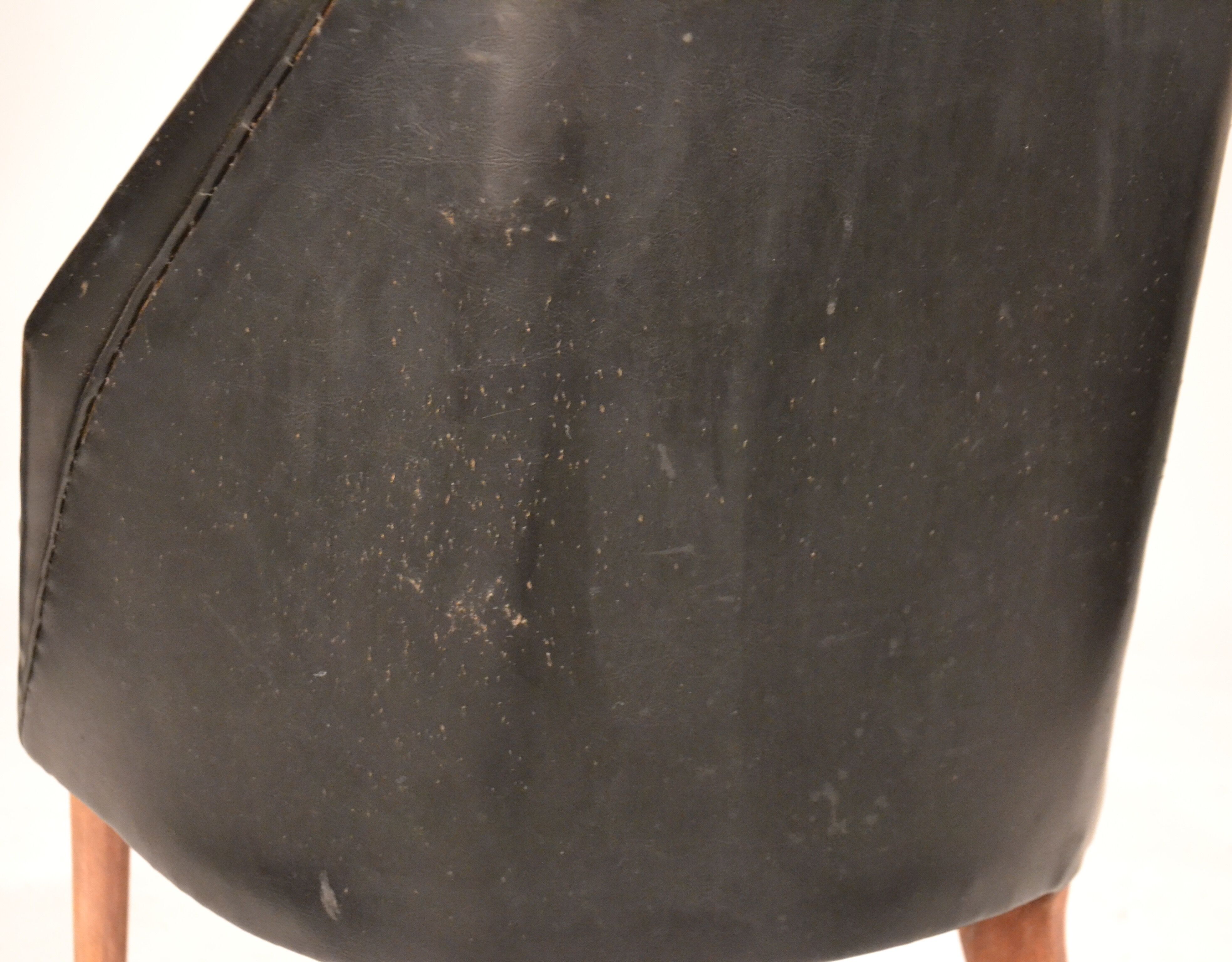 Armchair in leatherette vintage