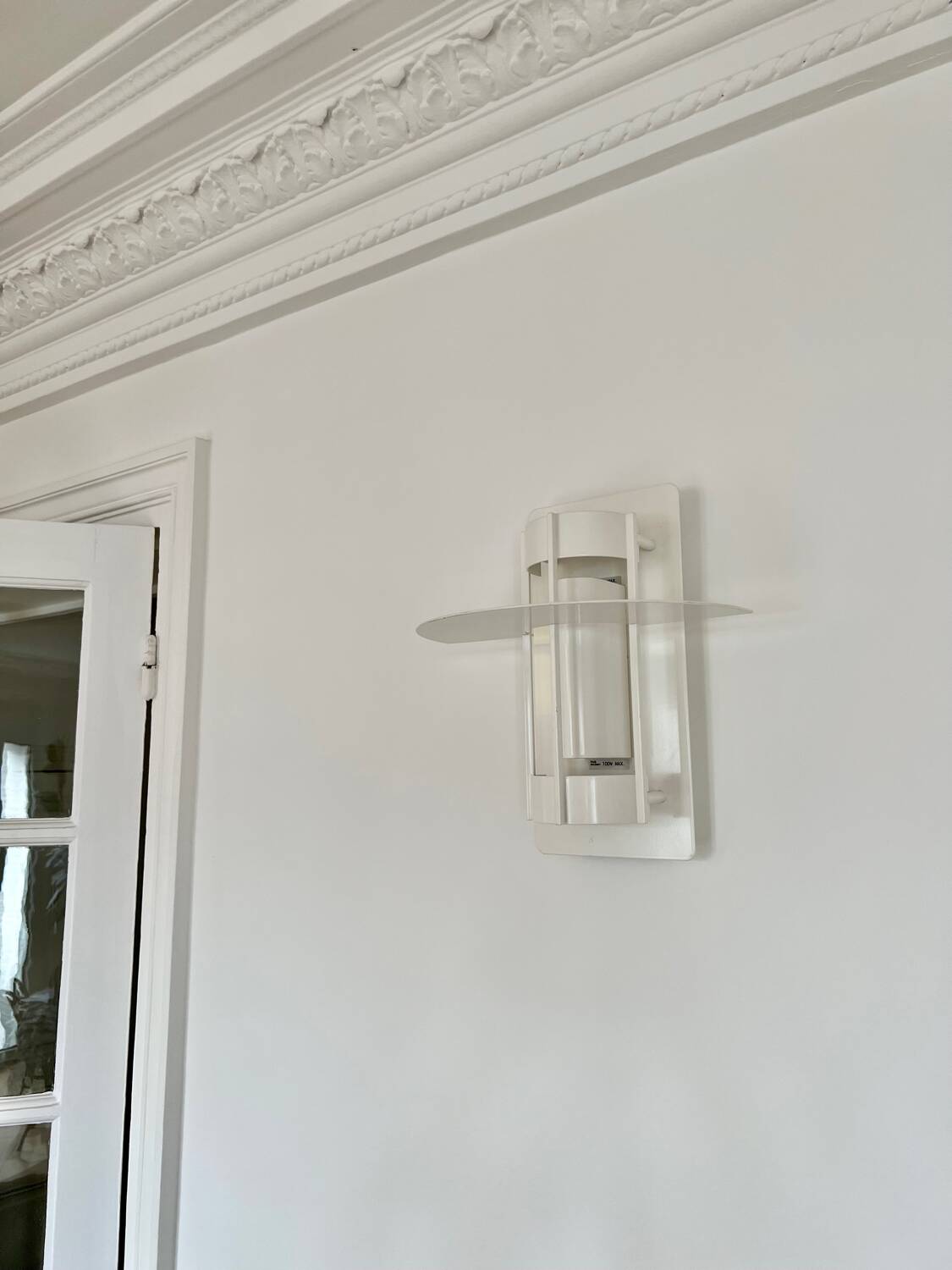 Louis Poulsen “Saturn” wall light