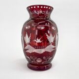 Vase en verre coupé à la main Egermann Ruby Red, Tchécoslovaquie, années 1940