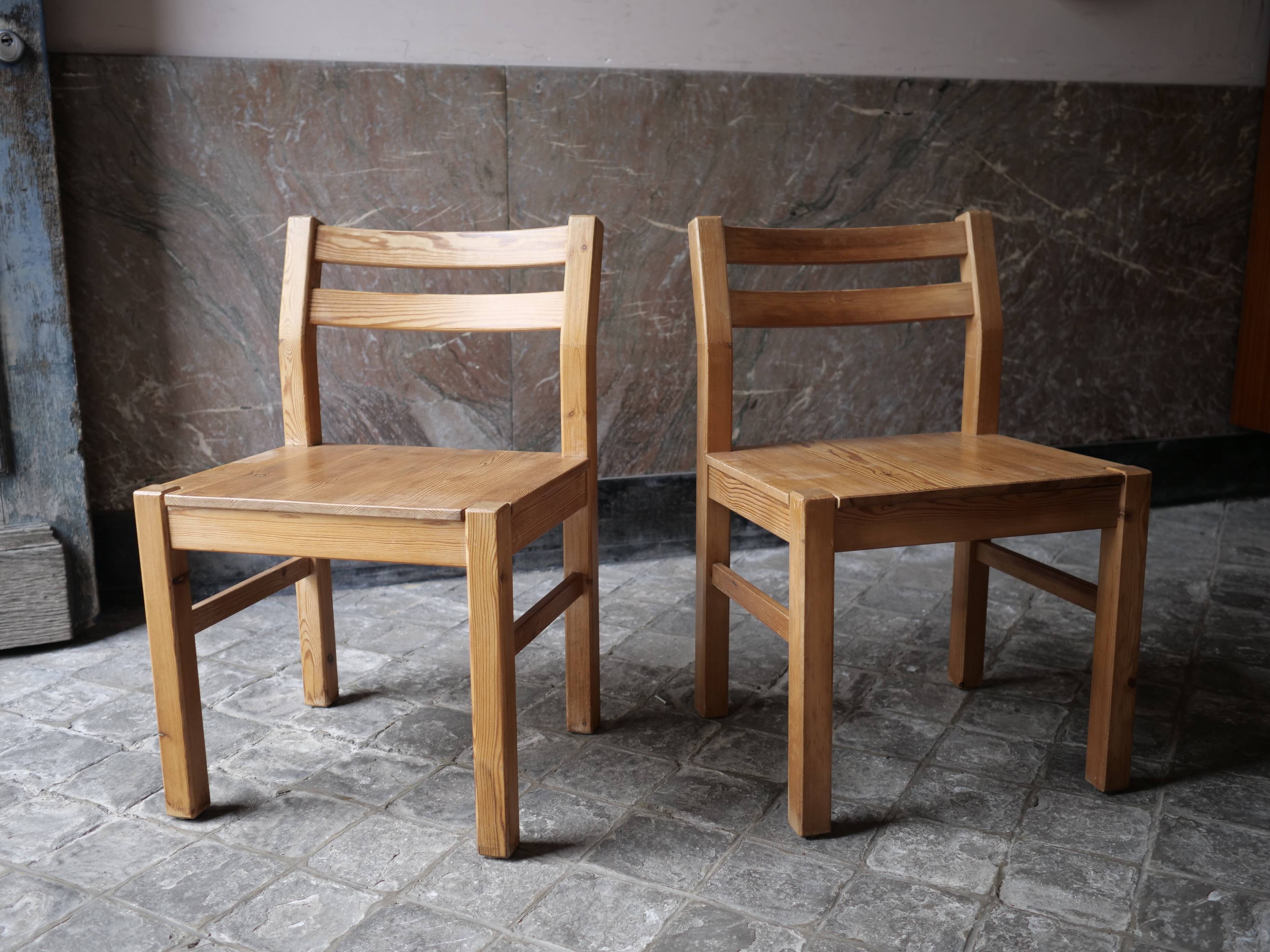 Paire de chaises danoises en pin